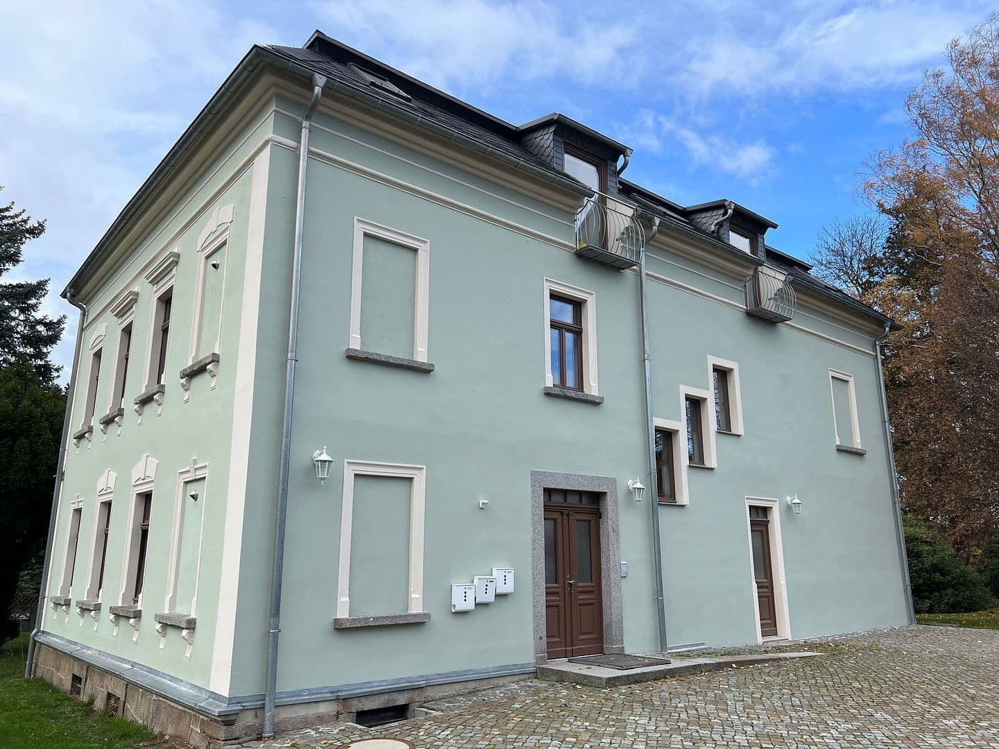 Pronájem bytu 4+1 116 m², August-Bebel-Straße 41, Oppach, Sasko Pronájem bytu 4+1 116 m², August-Bebel-Straße 41, Oppach, Sasko