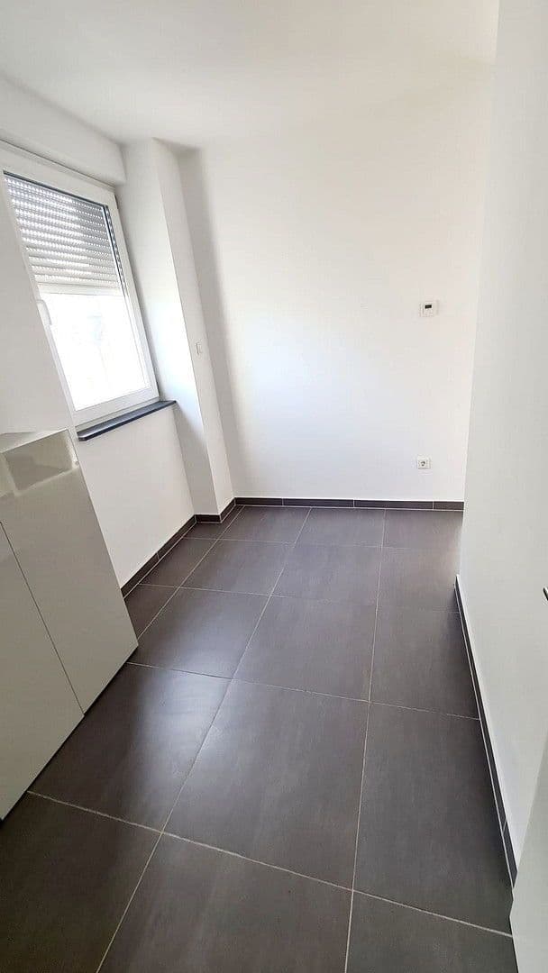 Pronájem bytu 2+1 60 m², Langenfeld (Rheinland), Severní Porýní-Vestfálsko Pronájem bytu 2+1 60 m², Langenfeld (Rheinland), Severní Porýní-Vestfálsko