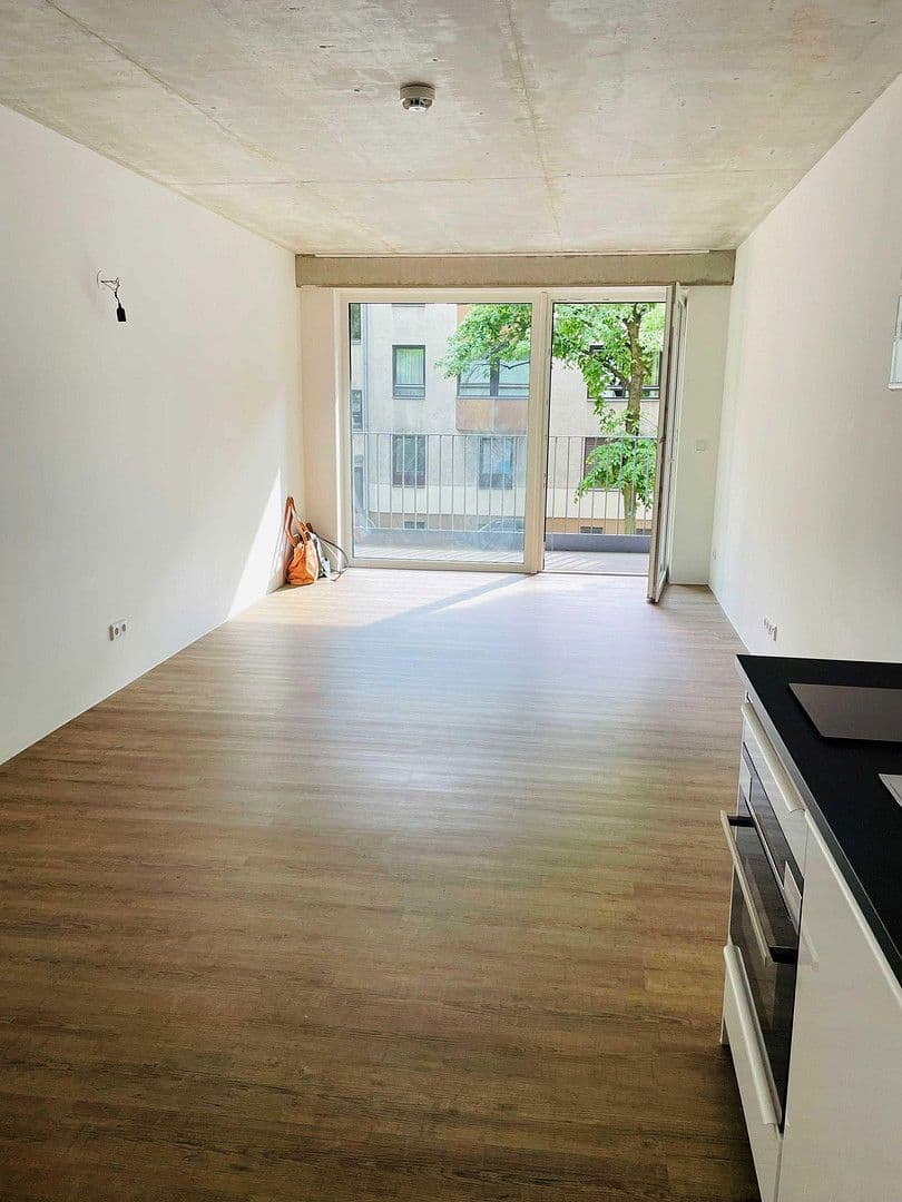 Pronájem bytu 1+1 28 m², Berlin, Berlín Pronájem bytu 1+1 28 m², Berlin, Berlín