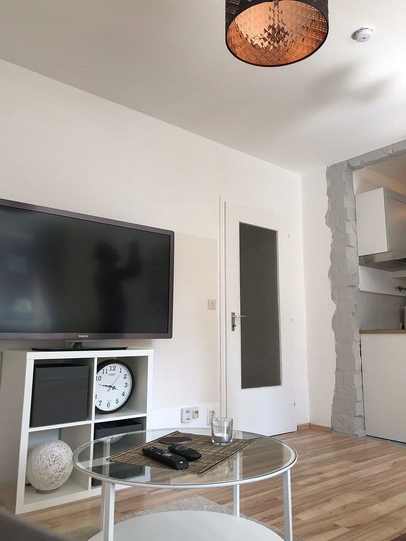 Pronájem bytu 2+1 40 m², Hamburg, Hamburg Pronájem bytu 2+1 40 m², Hamburg, Hamburg