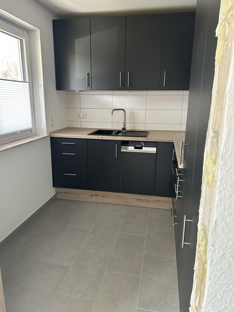 Pronájem bytu 1+kk 56 m², Wiesweg 8, Eltville am Rhein, Hessen Pronájem bytu 1+kk 56 m², Wiesweg 8, Eltville am Rhein, Hessen