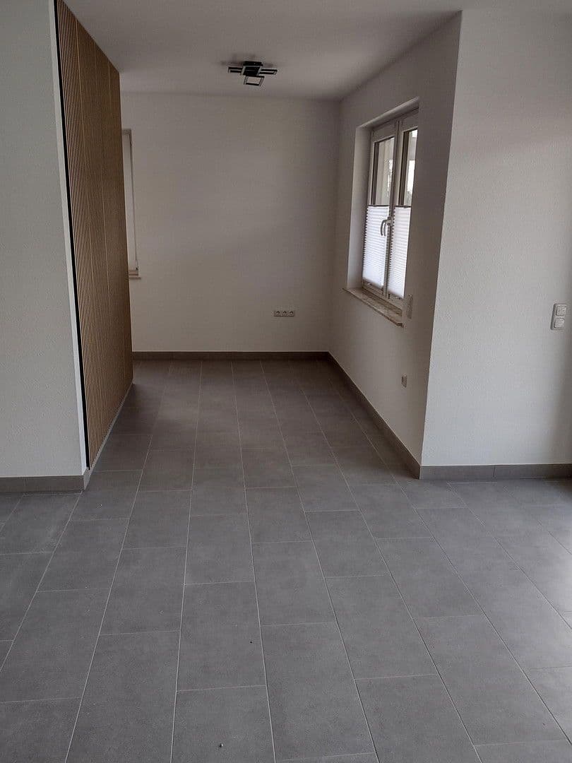 Pronájem bytu 1+kk 56 m², Wiesweg 8, Eltville am Rhein, Hessen Pronájem bytu 1+kk 56 m², Wiesweg 8, Eltville am Rhein, Hessen