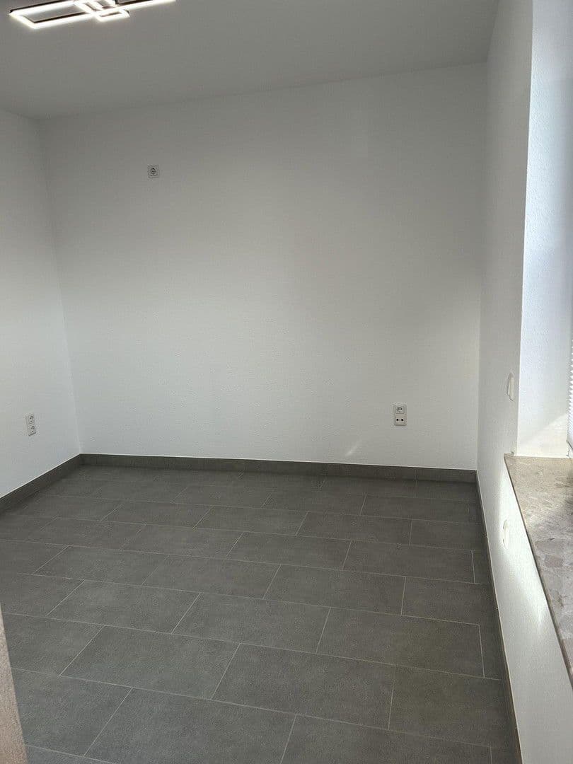 Pronájem bytu 1+kk 56 m², Wiesweg 8, Eltville am Rhein, Hessen Pronájem bytu 1+kk 56 m², Wiesweg 8, Eltville am Rhein, Hessen
