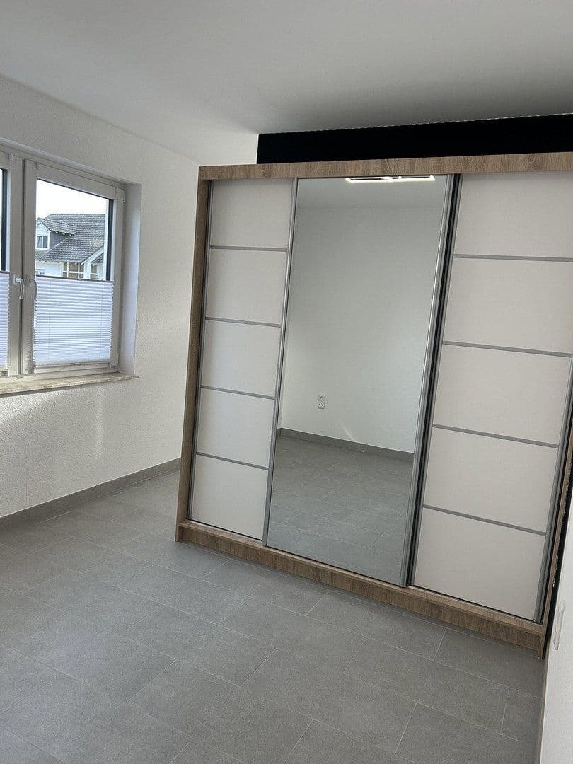 Pronájem bytu 1+kk 56 m², Wiesweg 8, Eltville am Rhein, Hessen Pronájem bytu 1+kk 56 m², Wiesweg 8, Eltville am Rhein, Hessen