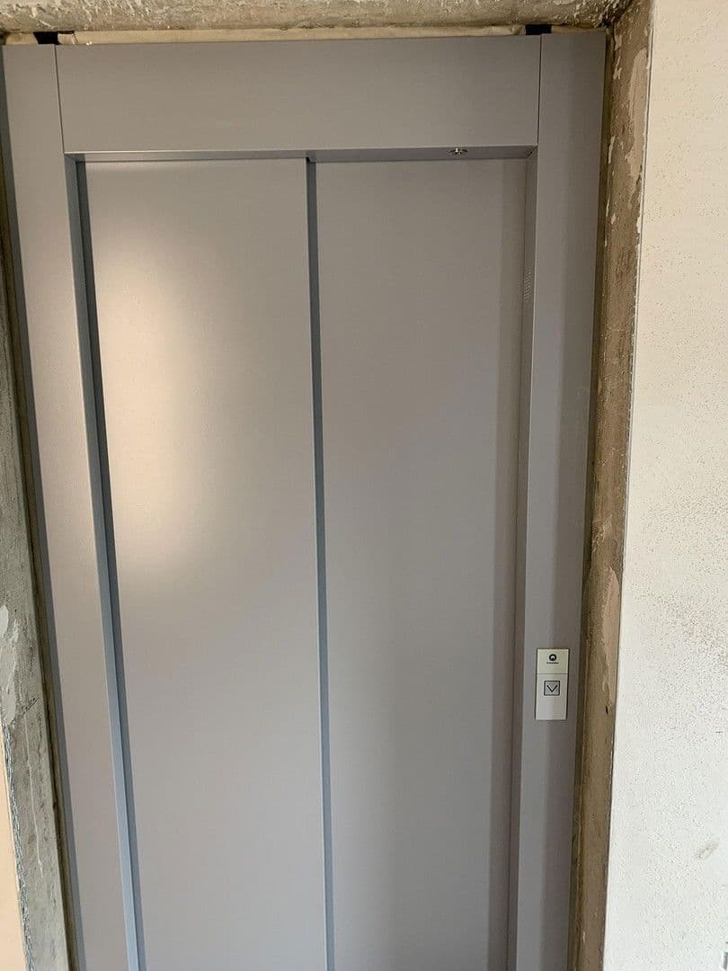 Pronájem bytu 2+1 66 m², Lindlbergstrasse 18a, Parsberg, Bavorsko Pronájem bytu 2+1 66 m², Lindlbergstrasse 18a, Parsberg, Bavorsko