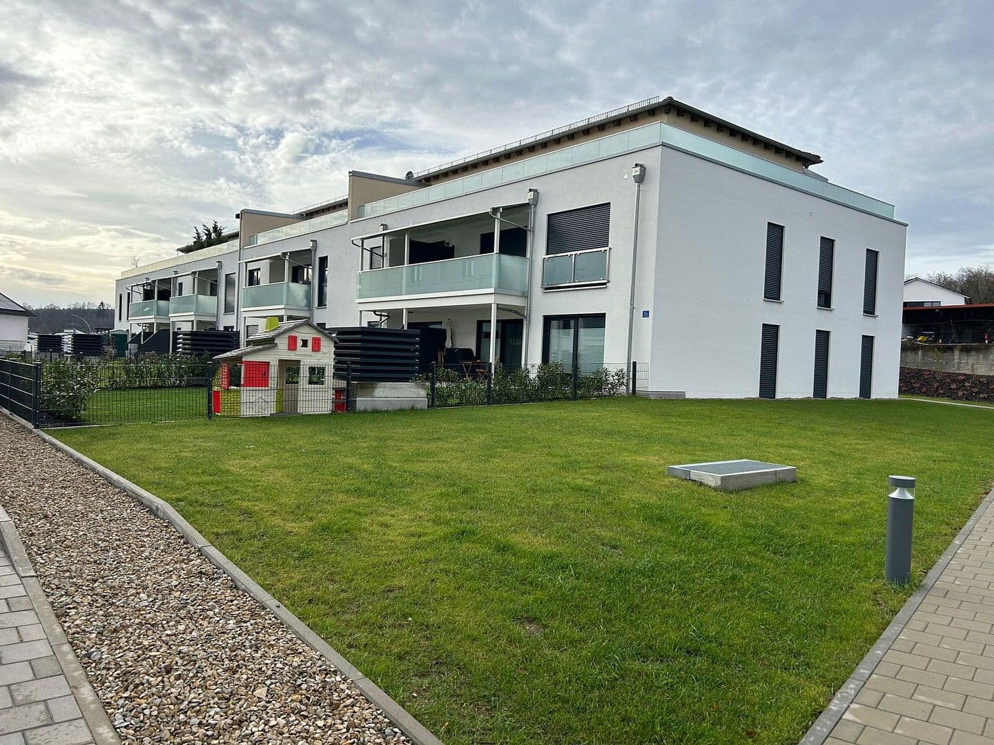 Pronájem bytu 2+1 66 m², Lindlbergstrasse 18a, Parsberg, Bavorsko Pronájem bytu 2+1 66 m², Lindlbergstrasse 18a, Parsberg, Bavorsko