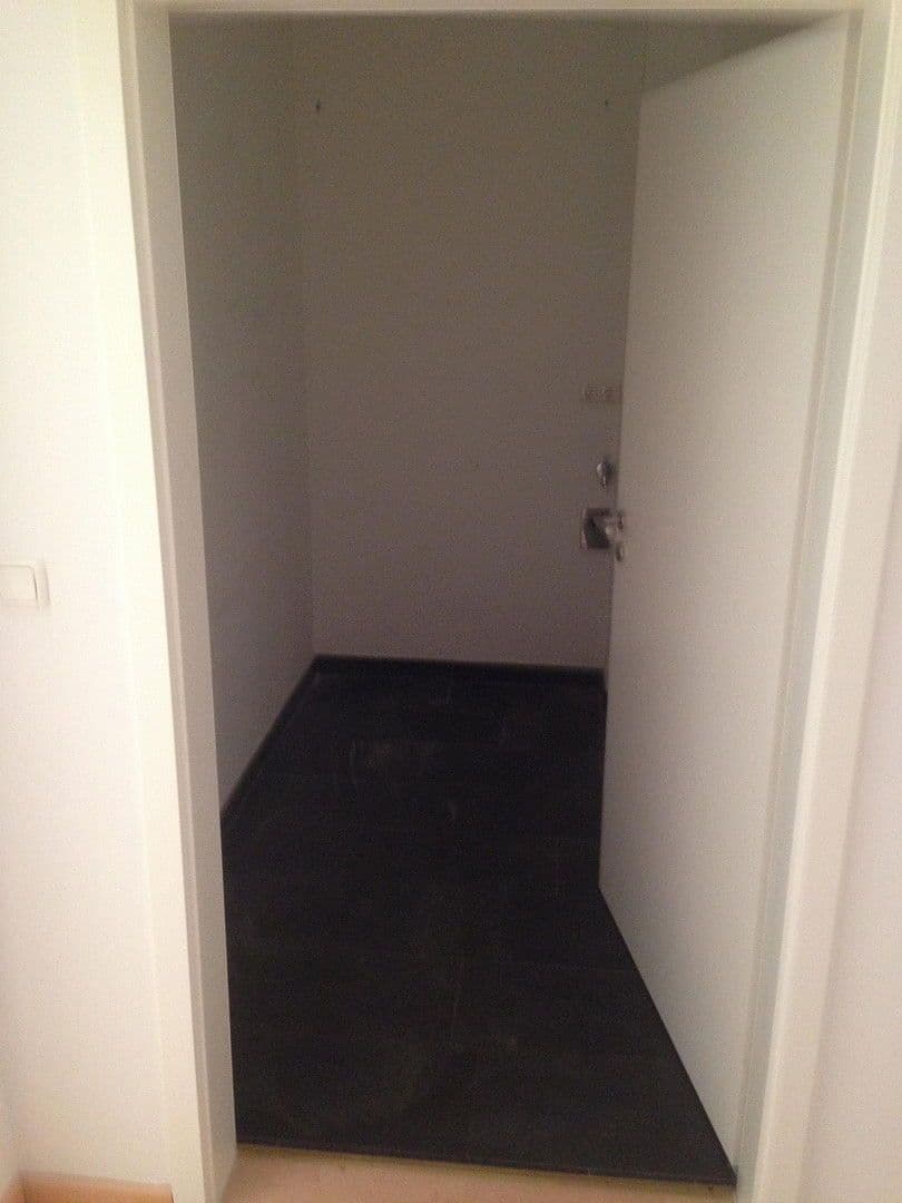 Pronájem bytu 2+1 74 m², Hermine-Berthold Str. 14, Bremen, Bremen Pronájem bytu 2+1 74 m², Hermine-Berthold Str. 14, Bremen, Bremen