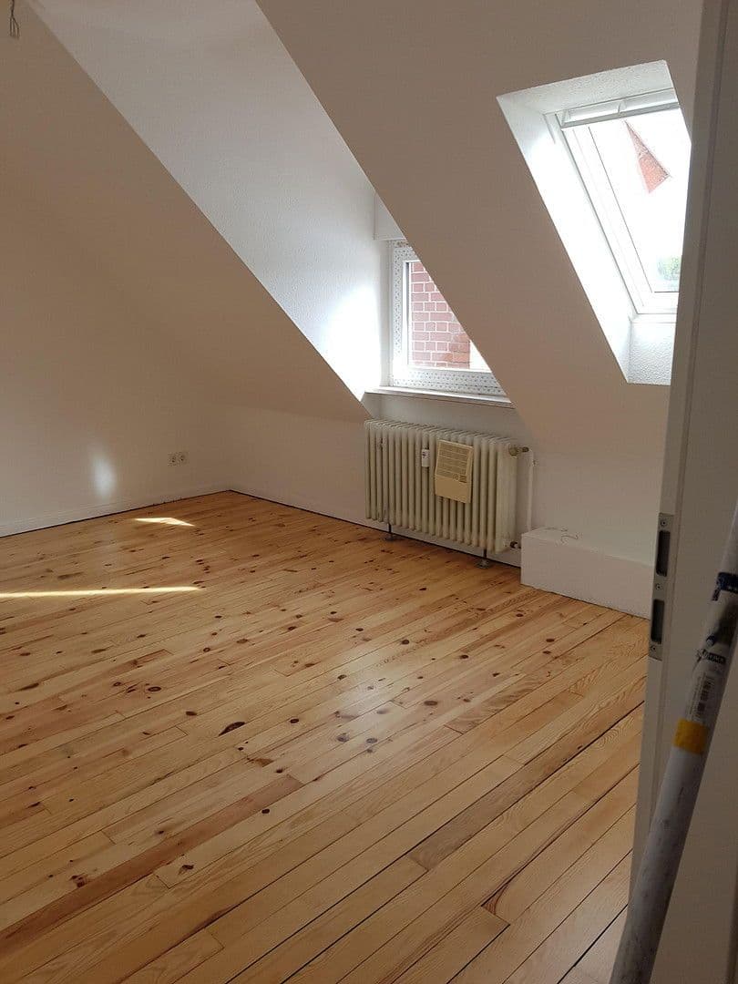 Pronájem bytu 3+1 75 m², Neunkirchen, Země Sársko Pronájem bytu 3+1 75 m², Neunkirchen, Země Sársko