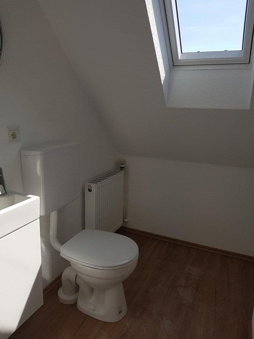 Pronájem bytu 3+1 75 m², Neunkirchen, Země Sársko Pronájem bytu 3+1 75 m², Neunkirchen, Země Sársko