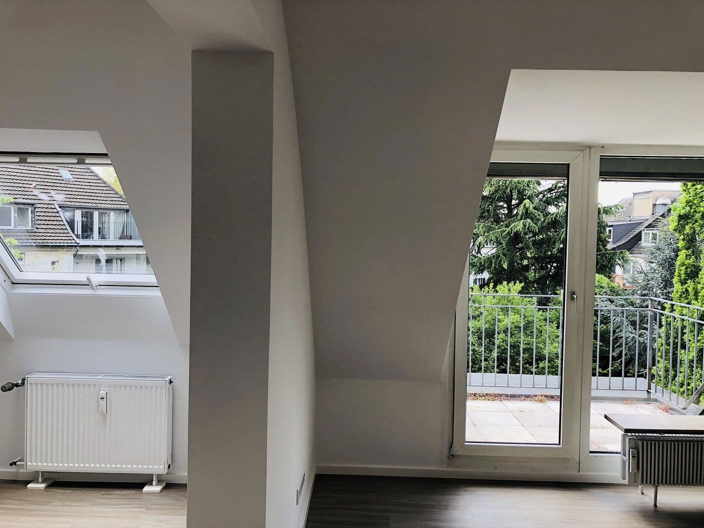 Pronájem bytu 2+kk 58 m², Vautierstr. 77, Düsseldorf, Severní Porýní-Vestfálsko Pronájem bytu 2+kk 58 m², Vautierstr. 77, Düsseldorf, Severní Porýní-Vestfálsko