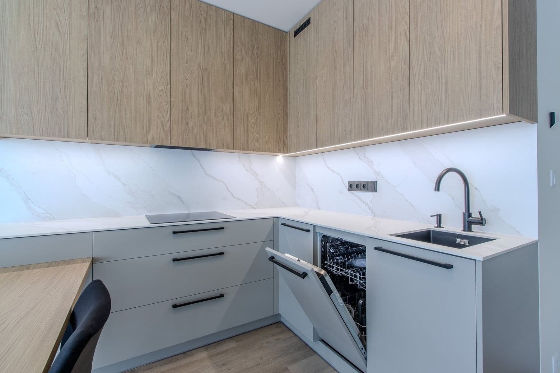 Pronájem bytu 1+kk 33 m², Poděbradská, Praha, Praha Pronájem bytu 1+kk 33 m², Poděbradská, Praha, Praha