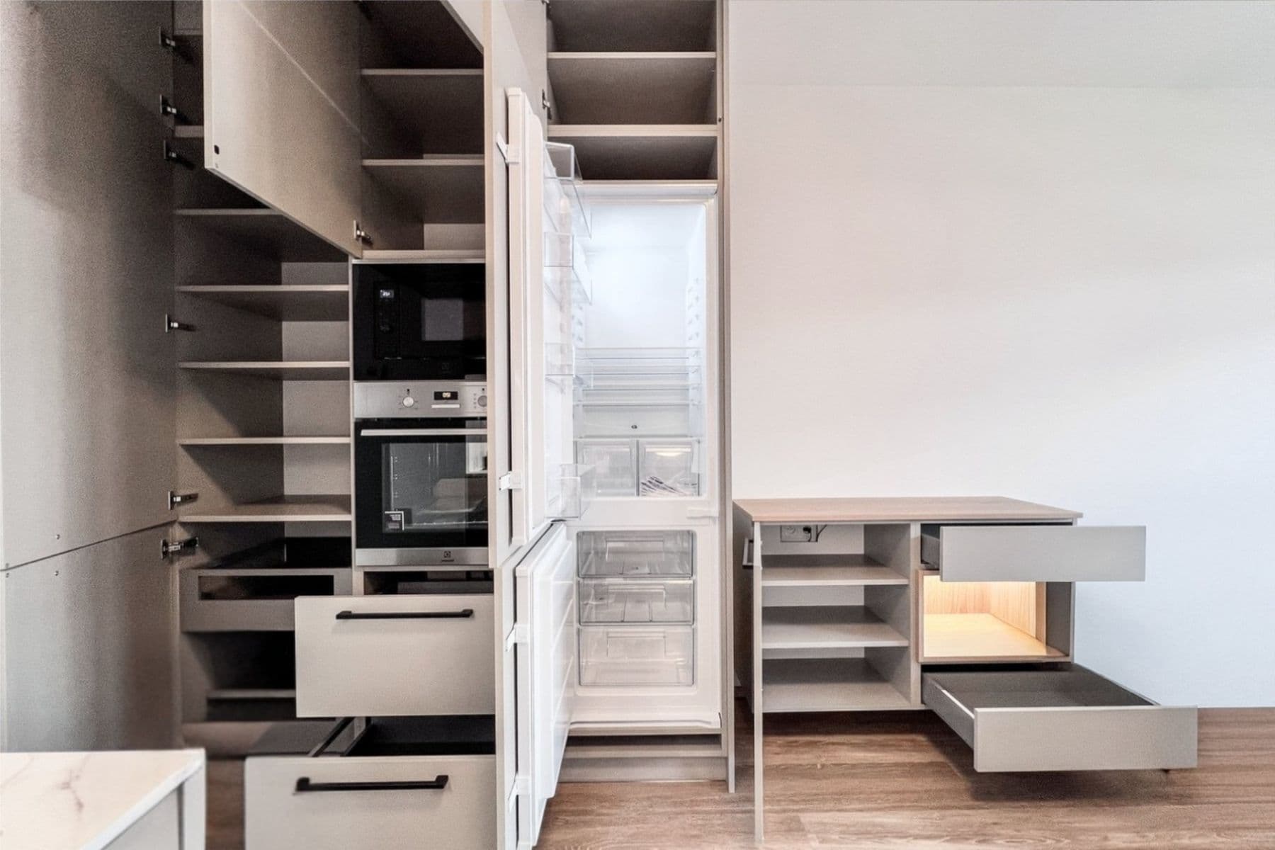 Pronájem bytu 1+kk 33 m², Poděbradská, Praha, Praha Pronájem bytu 1+kk 33 m², Poděbradská, Praha, Praha