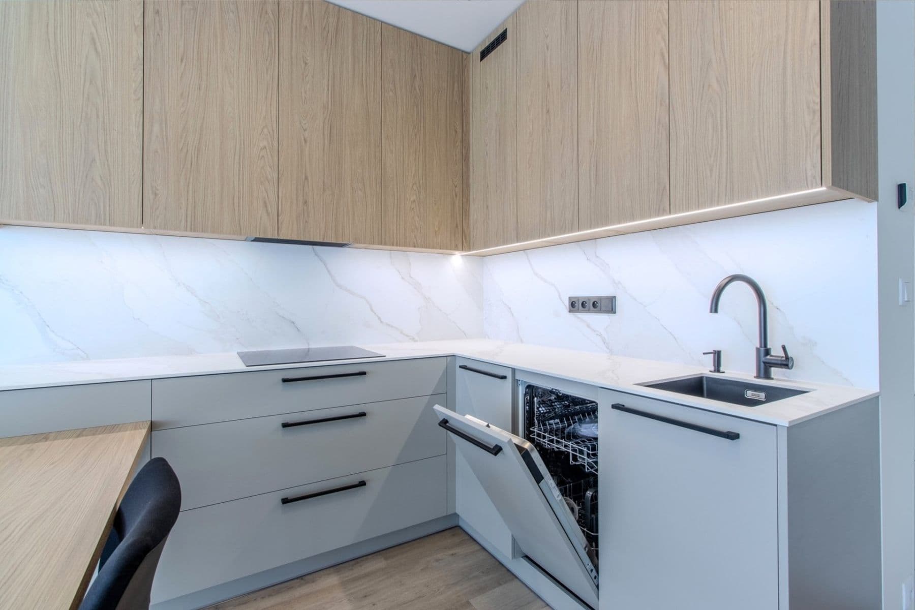 Pronájem bytu 1+kk 33 m², Poděbradská, Praha, Praha Pronájem bytu 1+kk 33 m², Poděbradská, Praha, Praha