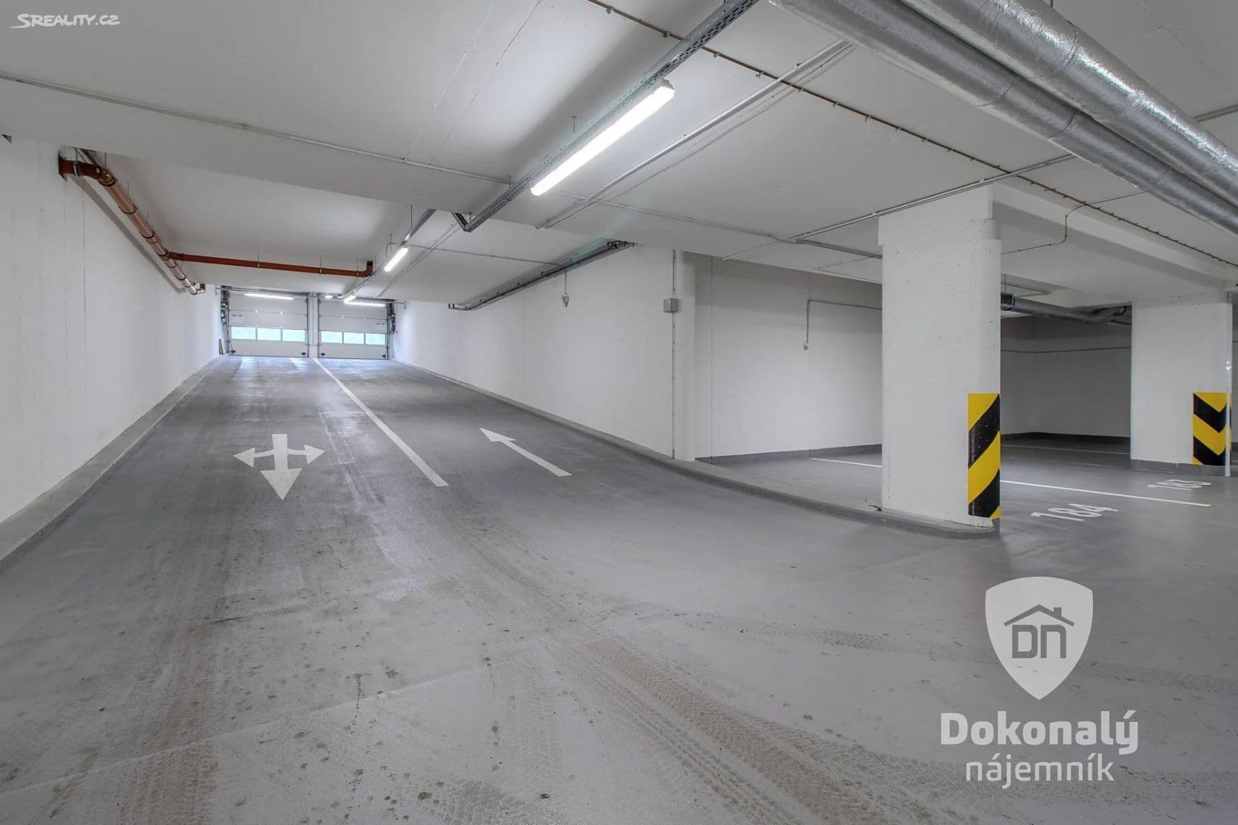 Pronájem garáže 15 m², Poděbradská, Praha, Praha Pronájem garáže 15 m², Poděbradská, Praha, Praha