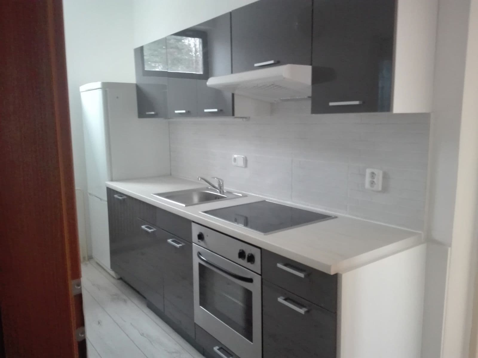 Pronájem bytu 3+1 60 m², Ant. Škváry, Kladno, Středočeský kraj Pronájem bytu 3+1 60 m², Ant. Škváry, Kladno, Středočeský kraj