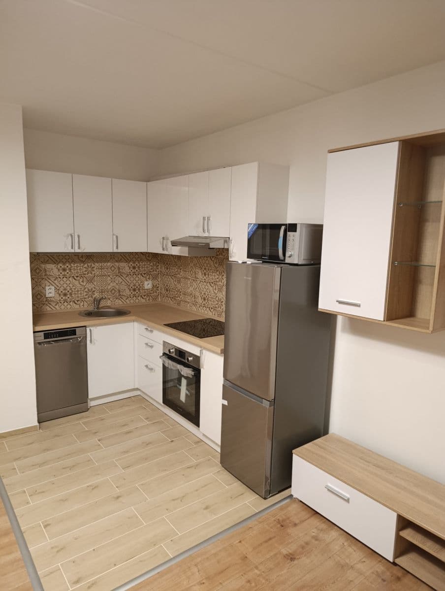 Pronájem bytu 2+kk 44 m², Kpt. Stránského, Praha, Praha Pronájem bytu 2+kk 44 m², Kpt. Stránského, Praha, Praha