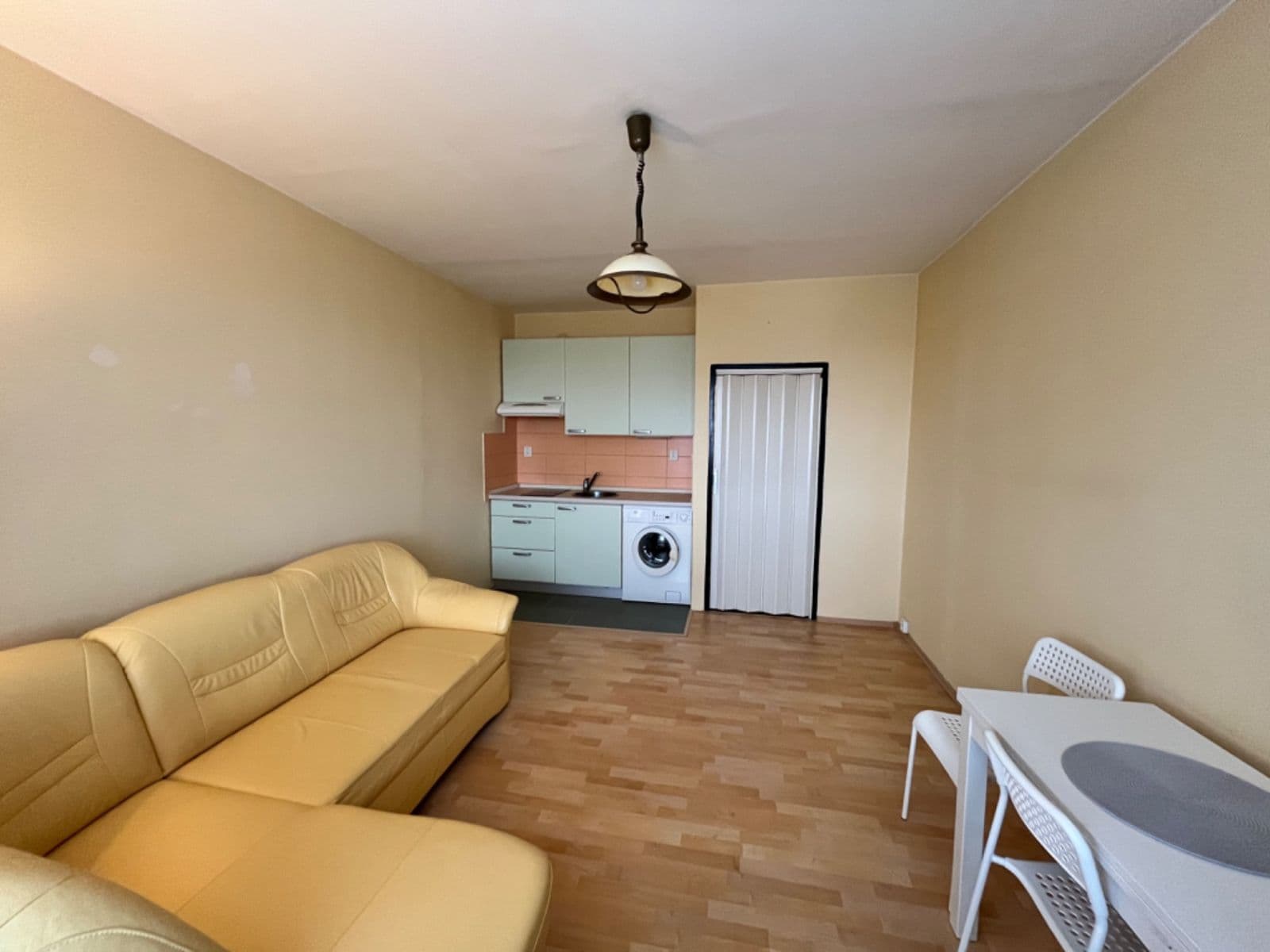 Pronájem bytu 1+kk 25 m², Jabloňová, Praha, Praha Pronájem bytu 1+kk 25 m², Jabloňová, Praha, Praha