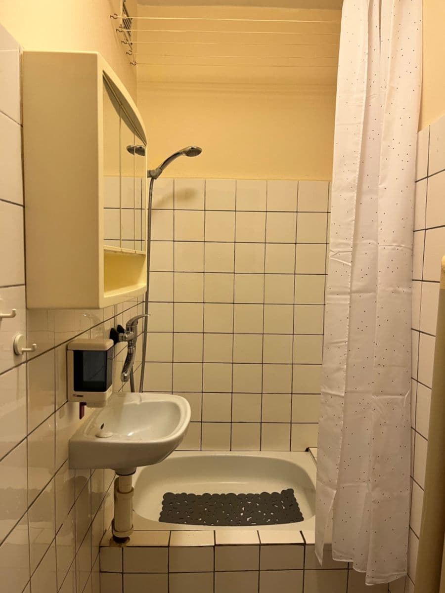 Pronájem bytu 1+kk 25 m², Jabloňová, Praha, Praha Pronájem bytu 1+kk 25 m², Jabloňová, Praha, Praha