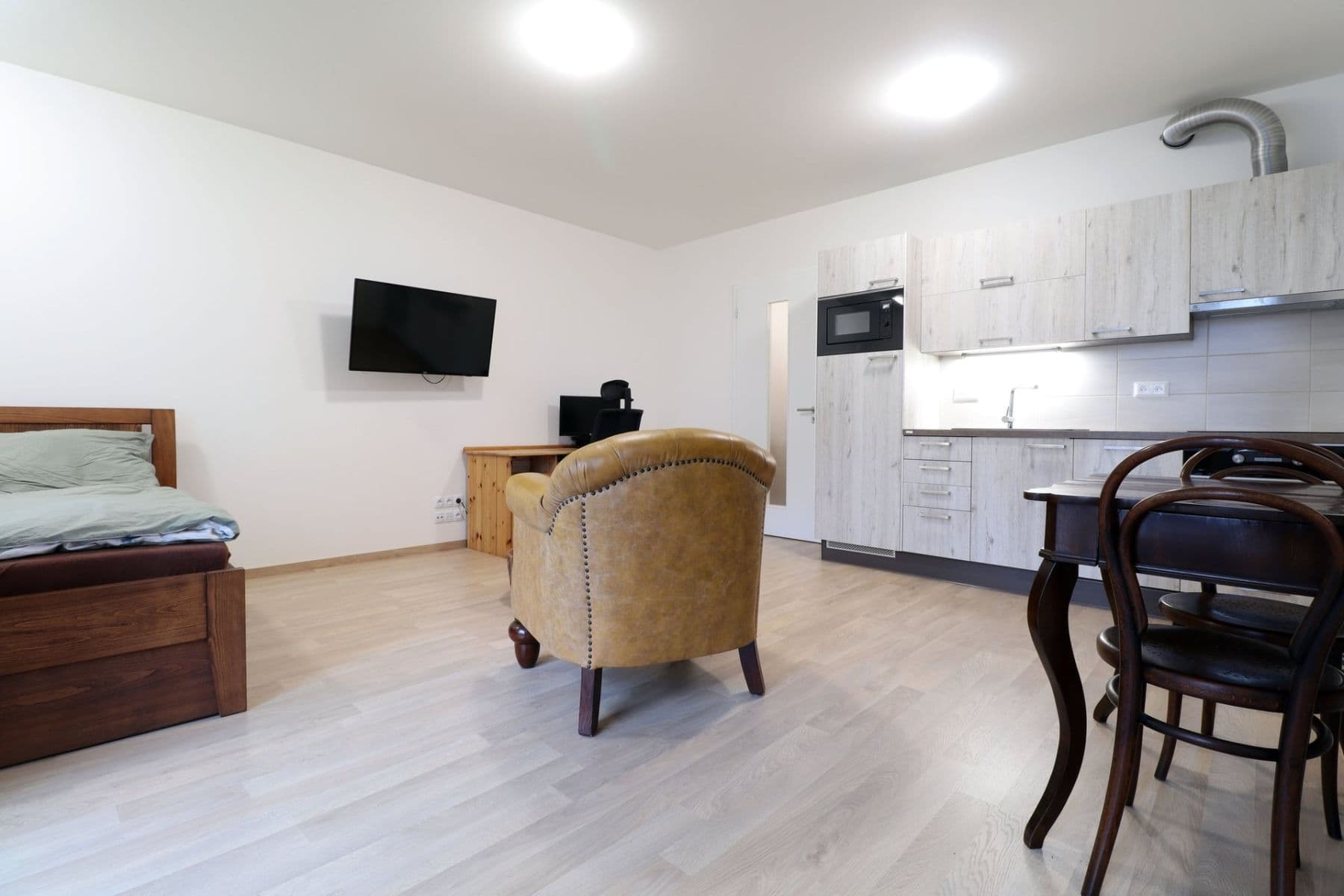 Pronájem bytu 1+kk 38 m², Olgy Havlové, Praha, Praha Pronájem bytu 1+kk 38 m², Olgy Havlové, Praha, Praha