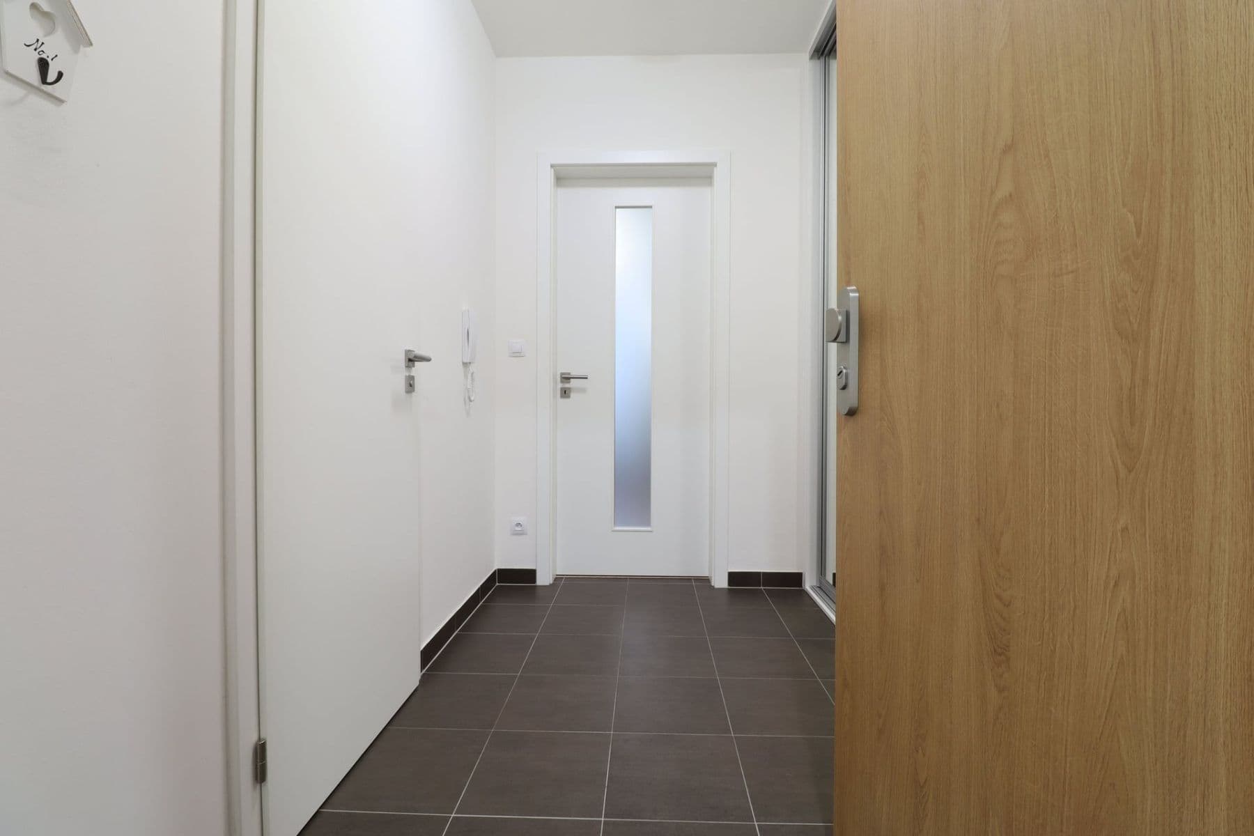 Pronájem bytu 1+kk 38 m², Olgy Havlové, Praha, Praha Pronájem bytu 1+kk 38 m², Olgy Havlové, Praha, Praha