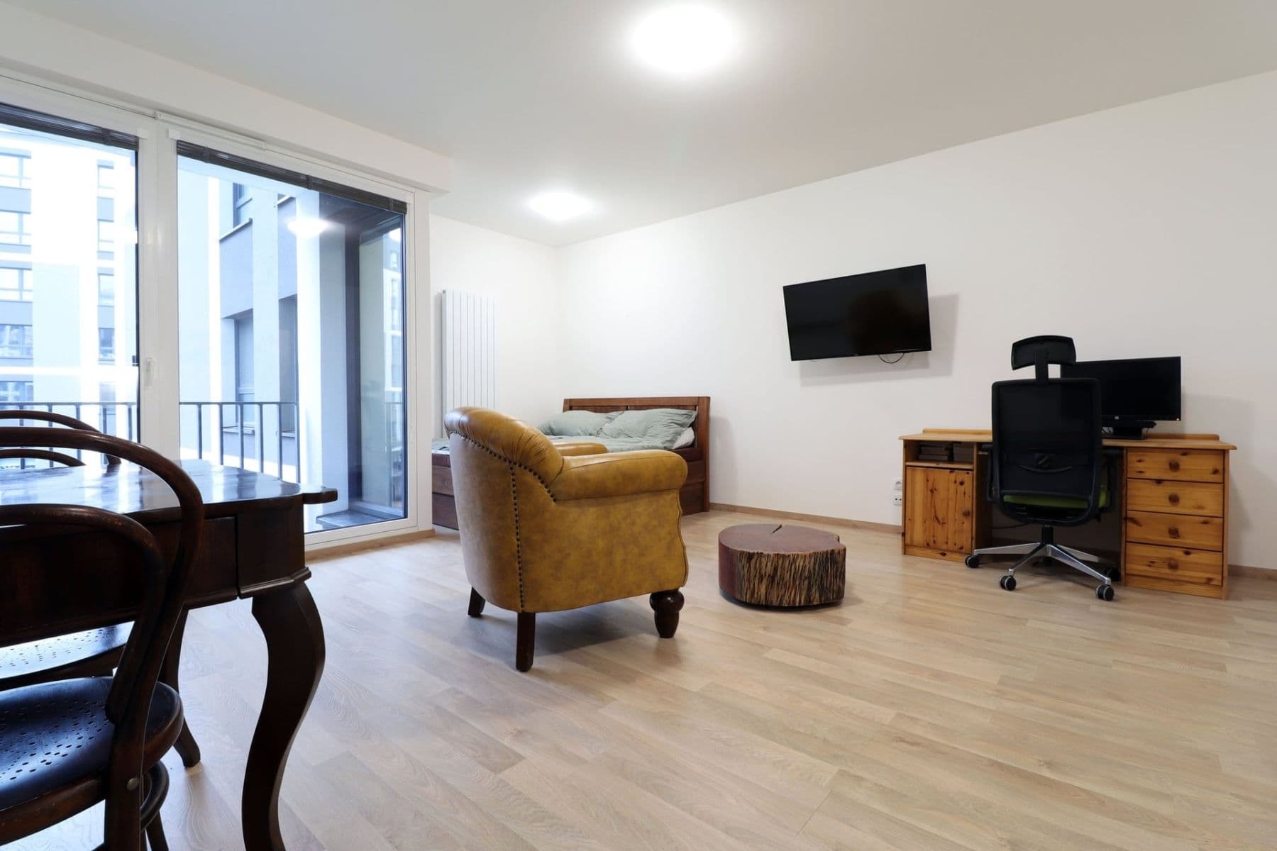 Pronájem bytu 1+kk 38 m², Olgy Havlové, Praha, Praha Pronájem bytu 1+kk 38 m², Olgy Havlové, Praha, Praha