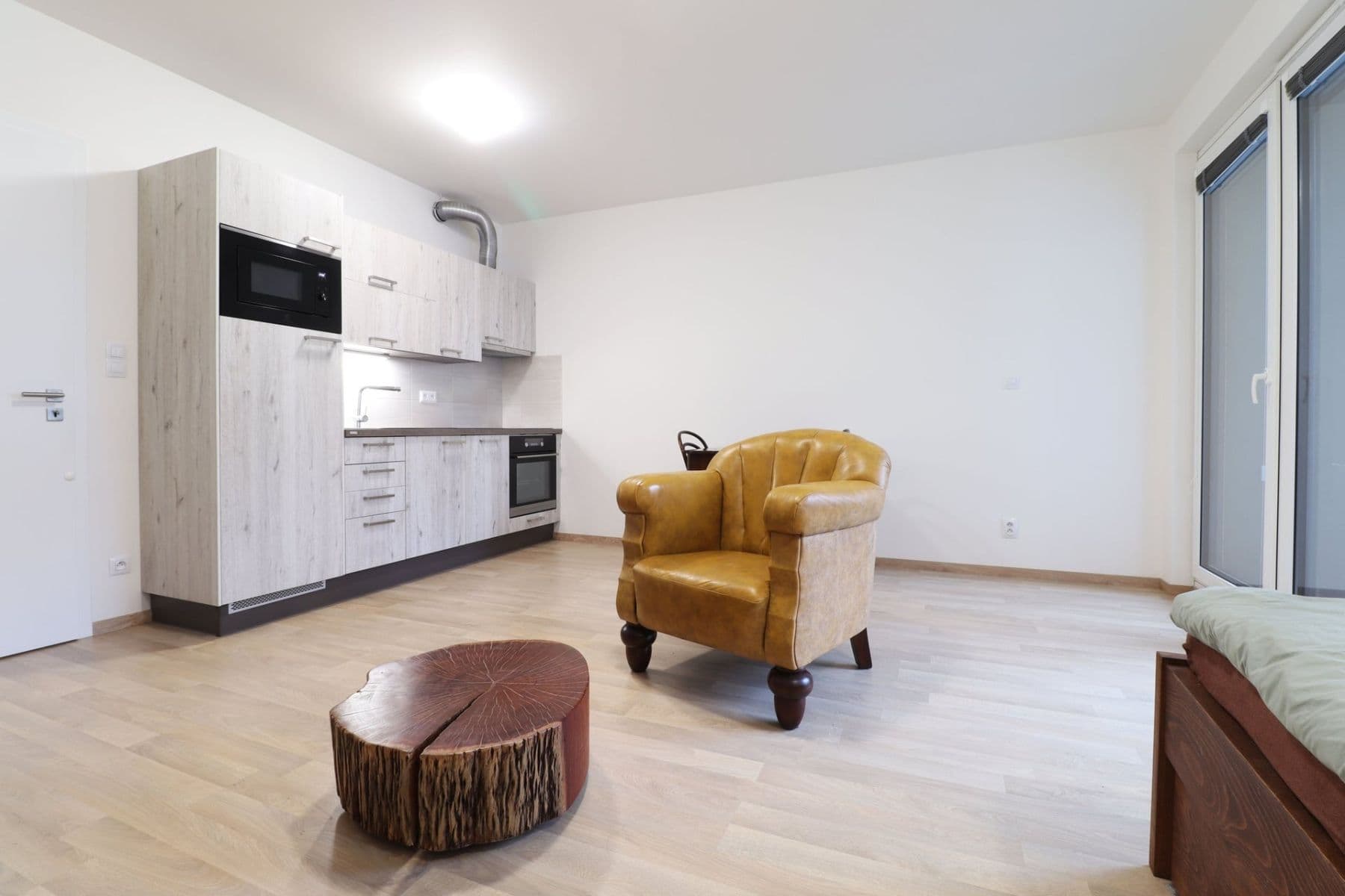 Pronájem bytu 1+kk 38 m², Olgy Havlové, Praha, Praha Pronájem bytu 1+kk 38 m², Olgy Havlové, Praha, Praha