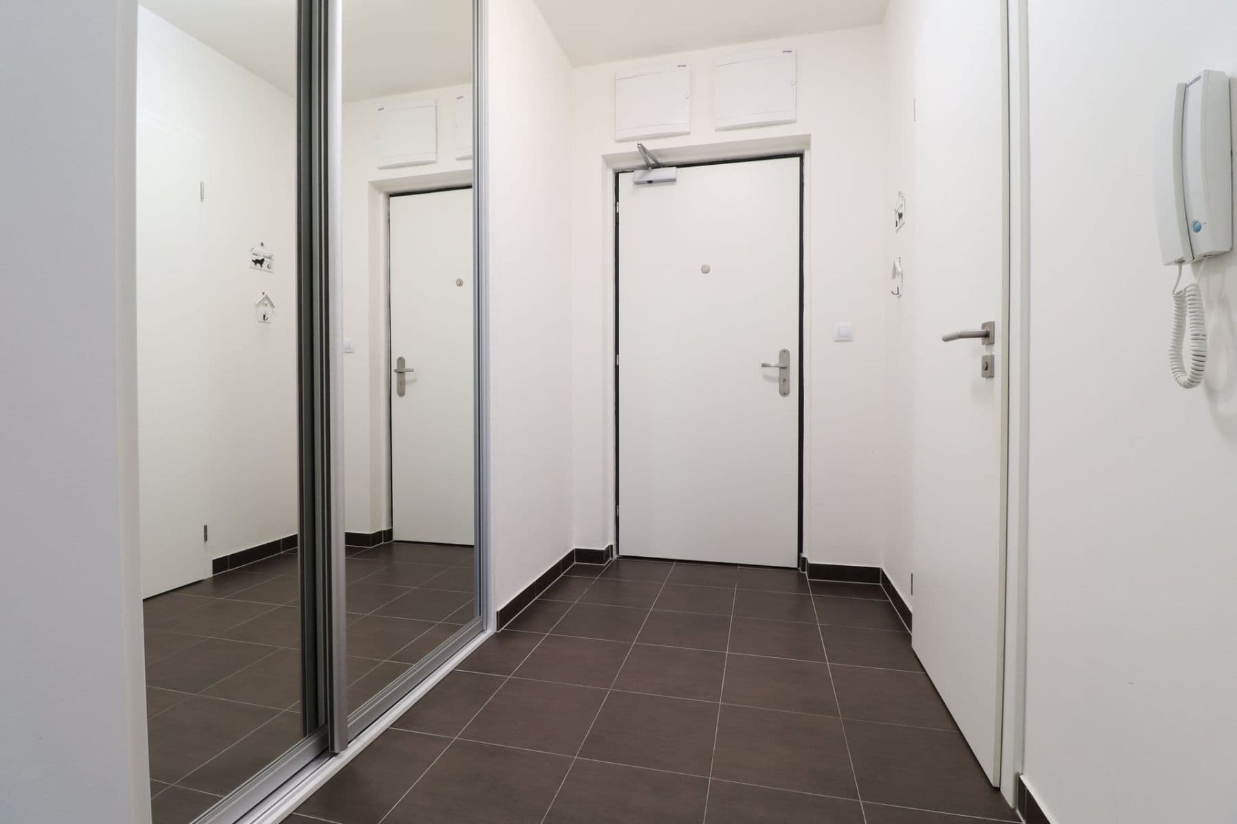 Pronájem bytu 1+kk 38 m², Olgy Havlové, Praha, Praha Pronájem bytu 1+kk 38 m², Olgy Havlové, Praha, Praha