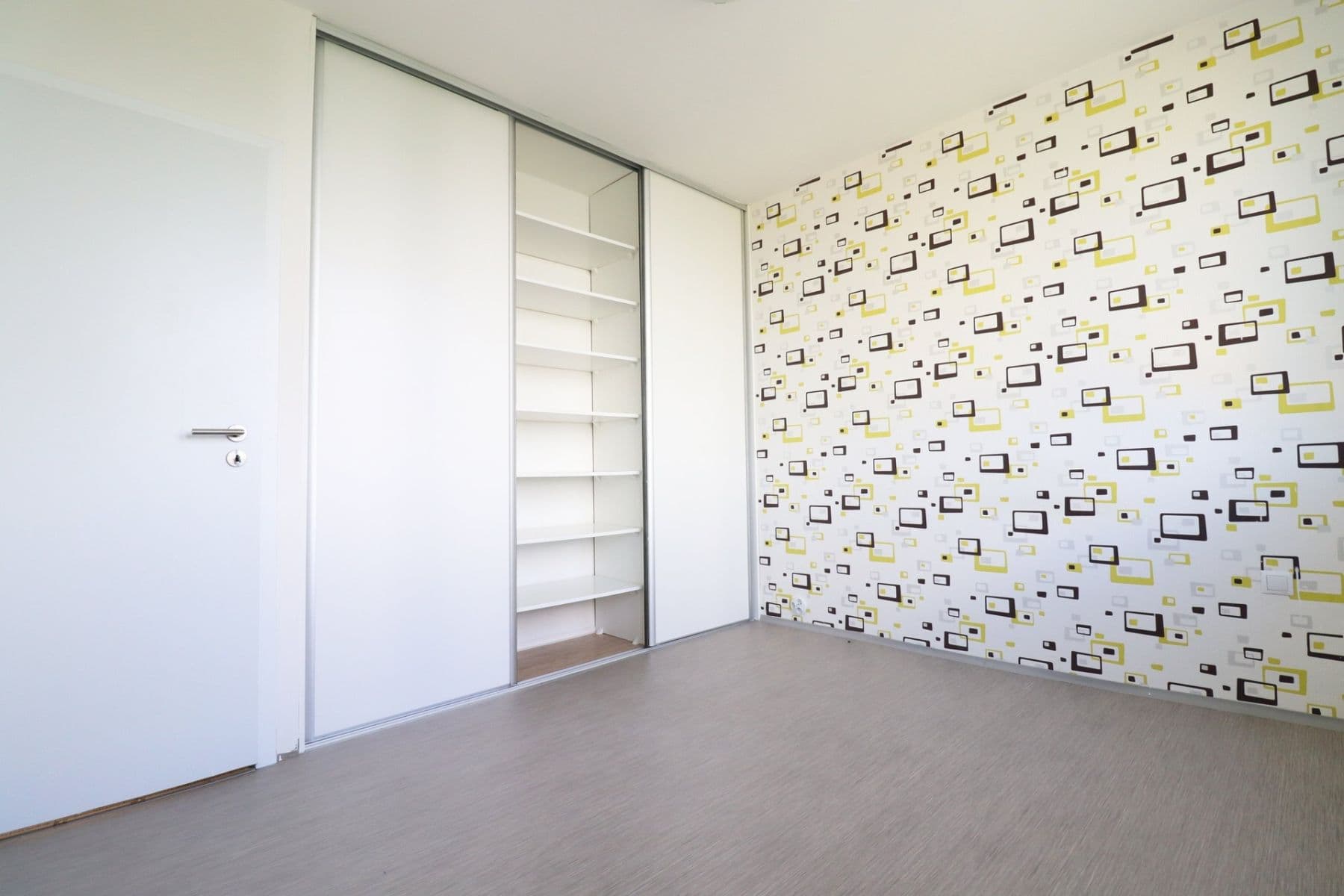 Pronájem bytu 3+kk 56 m², Hurbanova, Praha, Praha Pronájem bytu 3+kk 56 m², Hurbanova, Praha, Praha