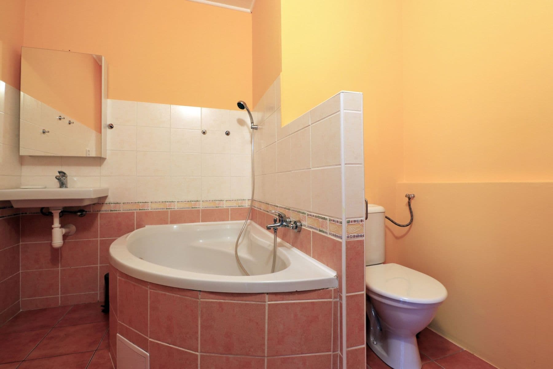 Pronájem bytu 2+kk 42 m², Na Radouči, Mladá Boleslav, Středočeský kraj Pronájem bytu 2+kk 42 m², Na Radouči, Mladá Boleslav, Středočeský kraj