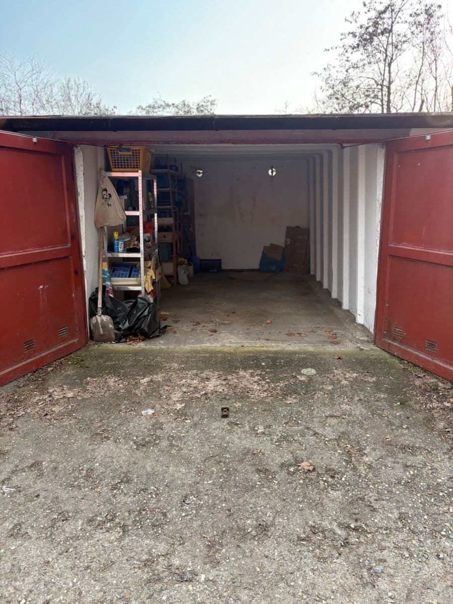 Prodej garáže 17 m², Okružní, Brno, Jihomoravský kraj Prodej garáže 17 m², Okružní, Brno, Jihomoravský kraj