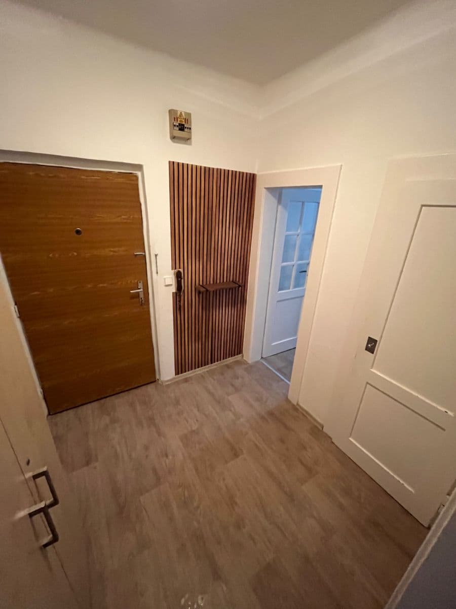 Pronájem bytu 1+kk 34 m², Palackého, Louny, Ústecký kraj Pronájem bytu 1+kk 34 m², Palackého, Louny, Ústecký kraj