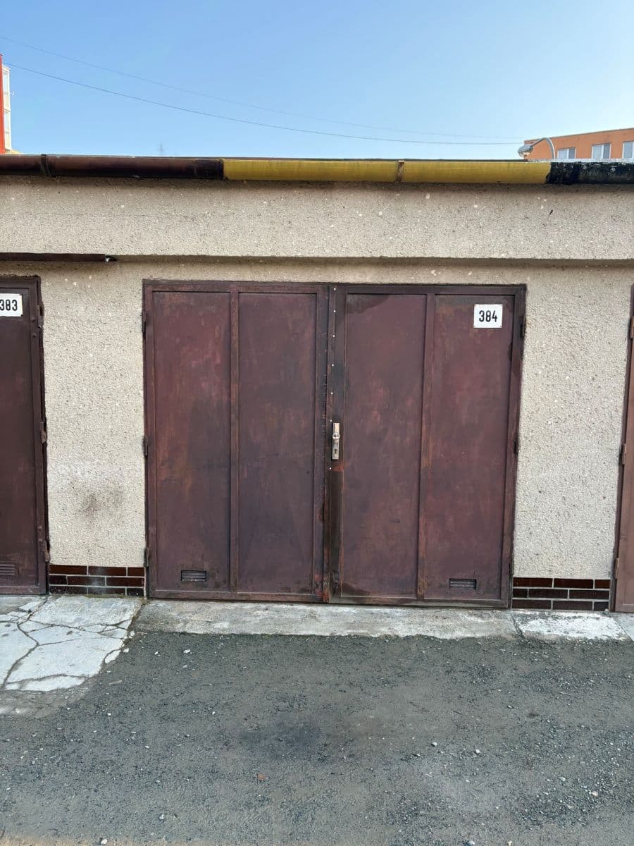 Prodej garáže 18 m², Kyjevská, Brno, Jihomoravský kraj Prodej garáže 18 m², Kyjevská, Brno, Jihomoravský kraj