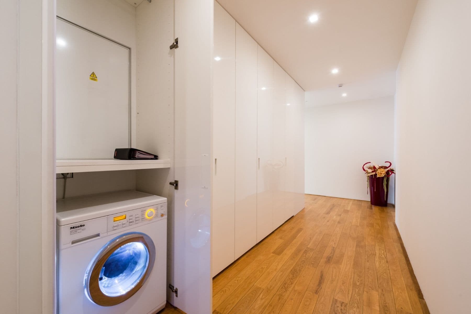 Pronájem bytu 2+kk 108 m², Křižíkova, Praha, Praha Pronájem bytu 2+kk 108 m², Křižíkova, Praha, Praha