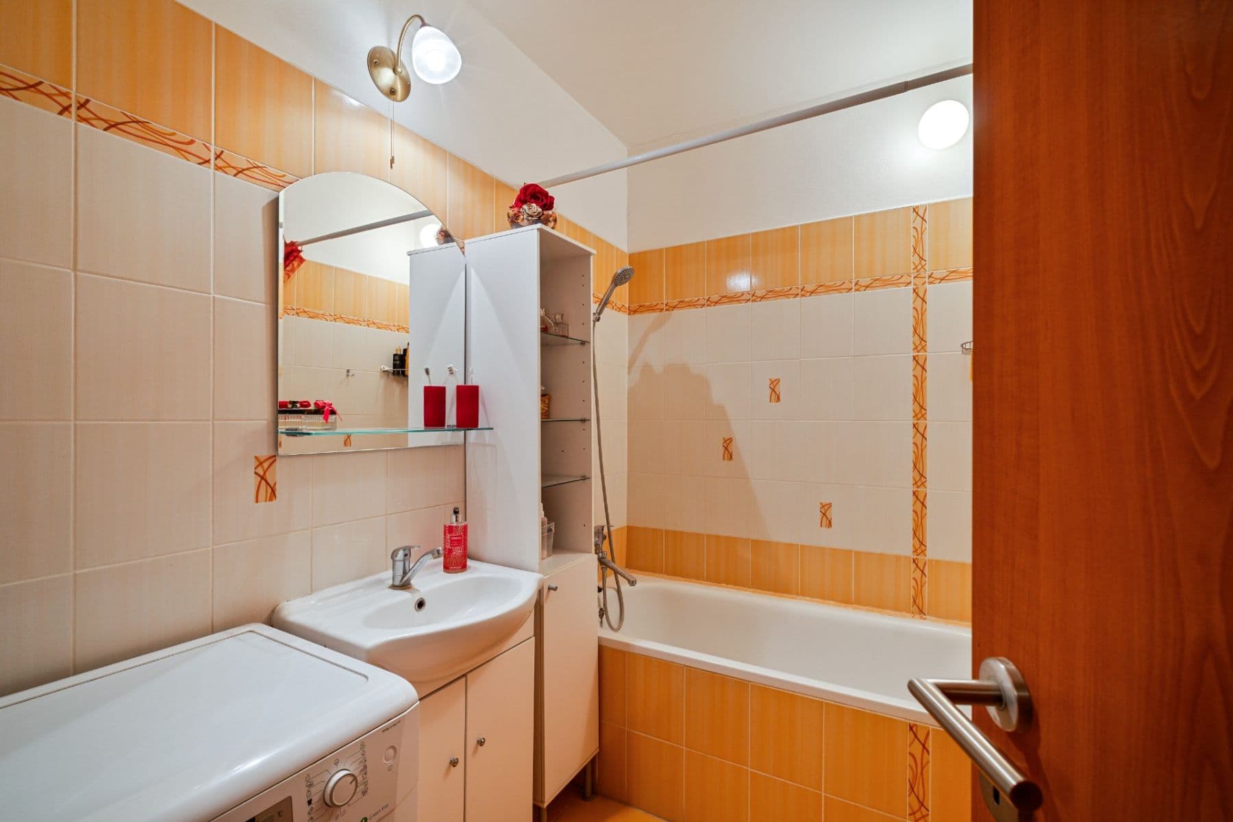 Pronájem bytu 4+kk 70 m², Frýdlantská, Praha, Praha Pronájem bytu 4+kk 70 m², Frýdlantská, Praha, Praha