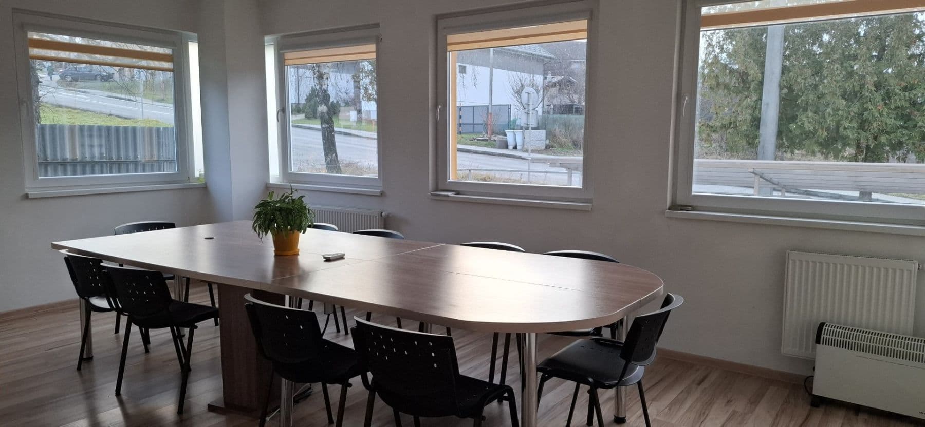 Prodej nebytového prostoru 2.250 m², Perečínska, Snina, Prešovský kraj Prodej nebytového prostoru 2.250 m², Perečínska, Snina, Prešovský kraj