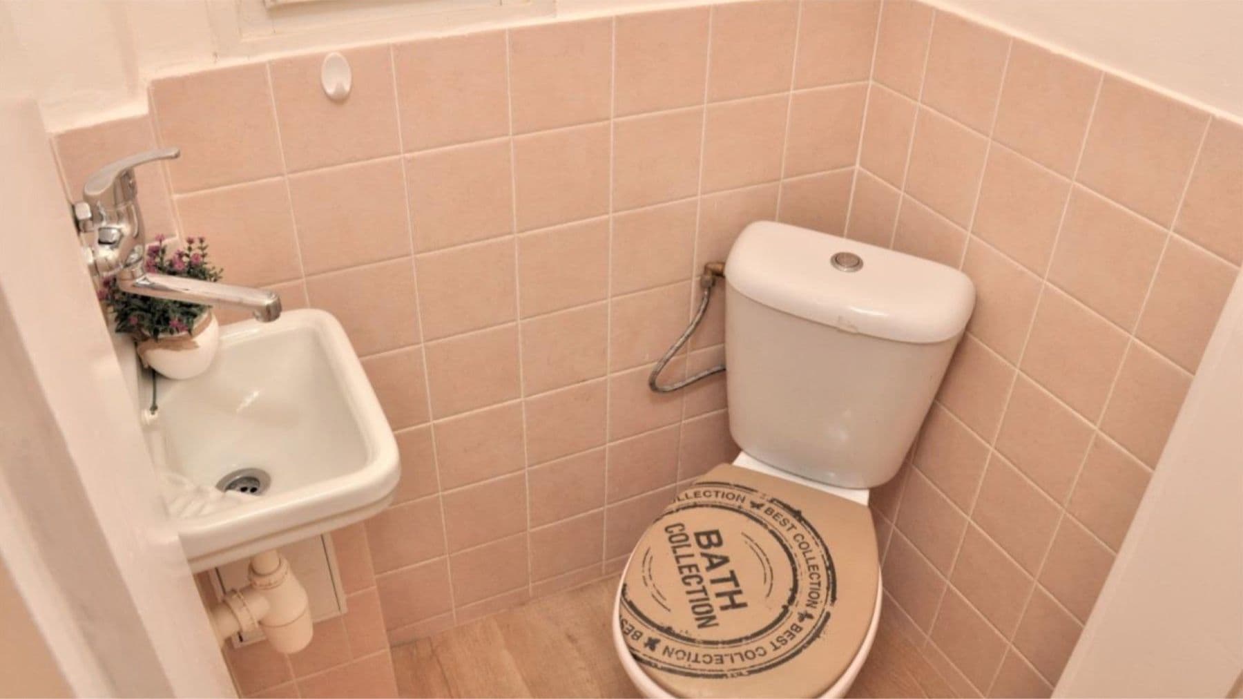 Prodej bytu 3+kk 80 m², náměstí Jiřího z Lobkovic, Praha, Praha Prodej bytu 3+kk 80 m², náměstí Jiřího z Lobkovic, Praha, Praha