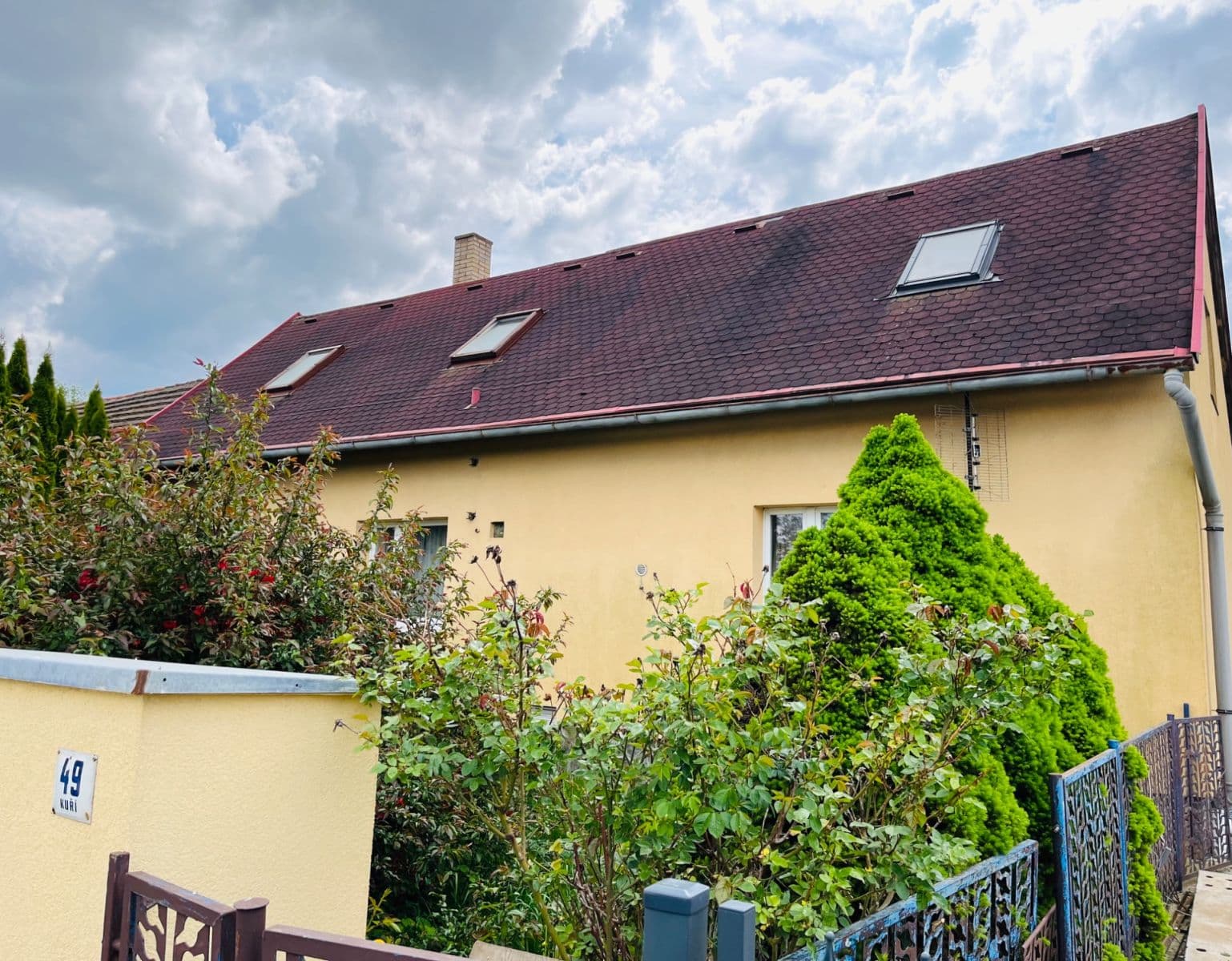 Prodej domu 1.100 m², pozemek 1.400 m², Rooseveltova, Říčany, Středočeský kraj Prodej domu 1.100 m², pozemek 1.400 m², Rooseveltova, Říčany, Středočeský kraj