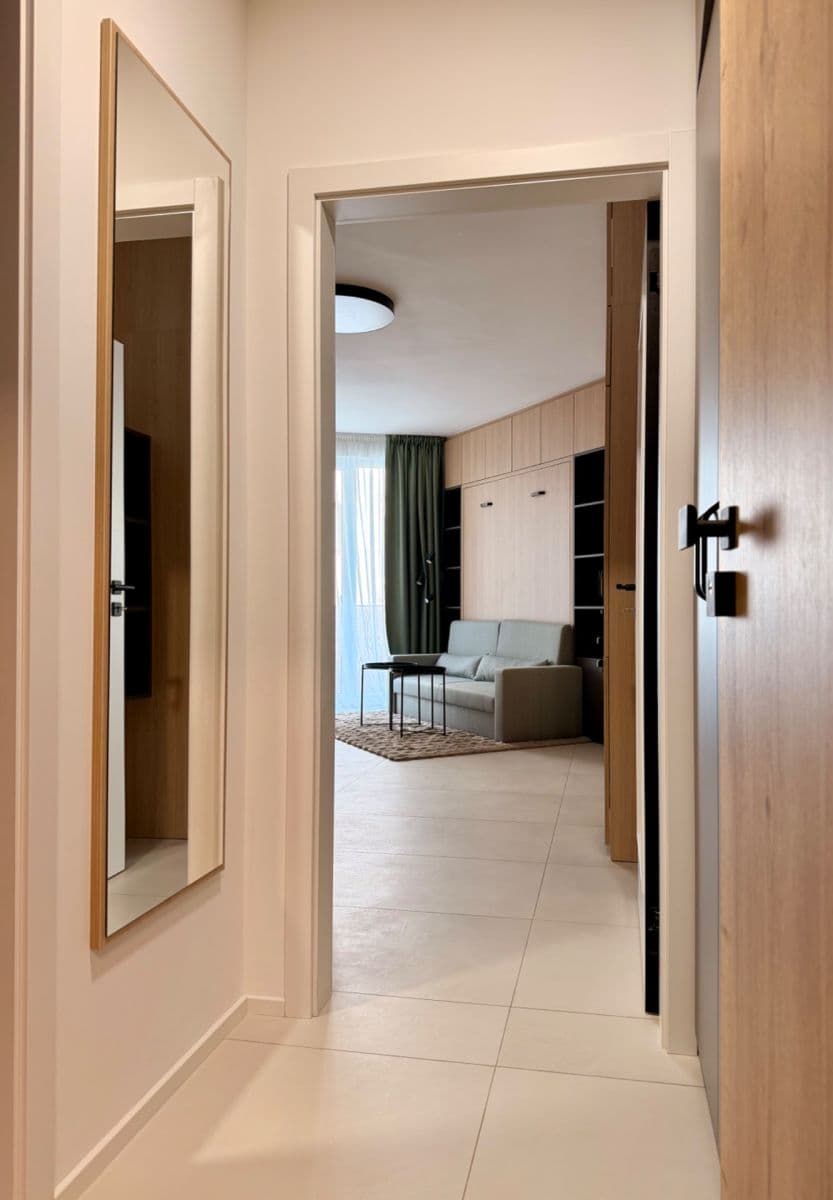 Pronájem bytu 1+kk 30 m², Krymská, Praha, Praha Pronájem bytu 1+kk 30 m², Krymská, Praha, Praha