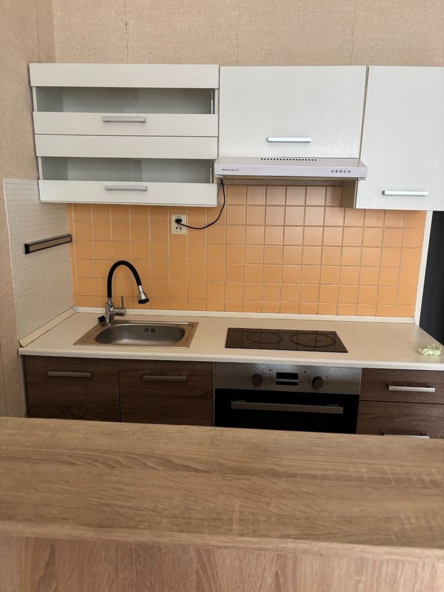 Pronájem bytu 1+kk 32 m², Bieblova, Praha, Praha Pronájem bytu 1+kk 32 m², Bieblova, Praha, Praha