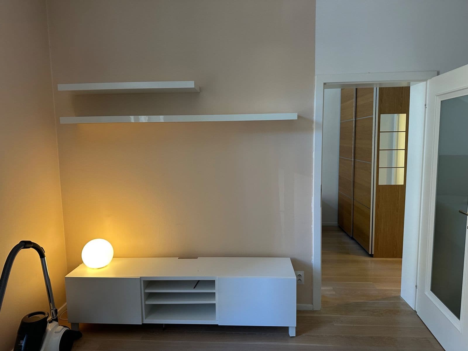 Pronájem bytu 2+kk 40 m², U Studánky, Praha, Praha Pronájem bytu 2+kk 40 m², U Studánky, Praha, Praha
