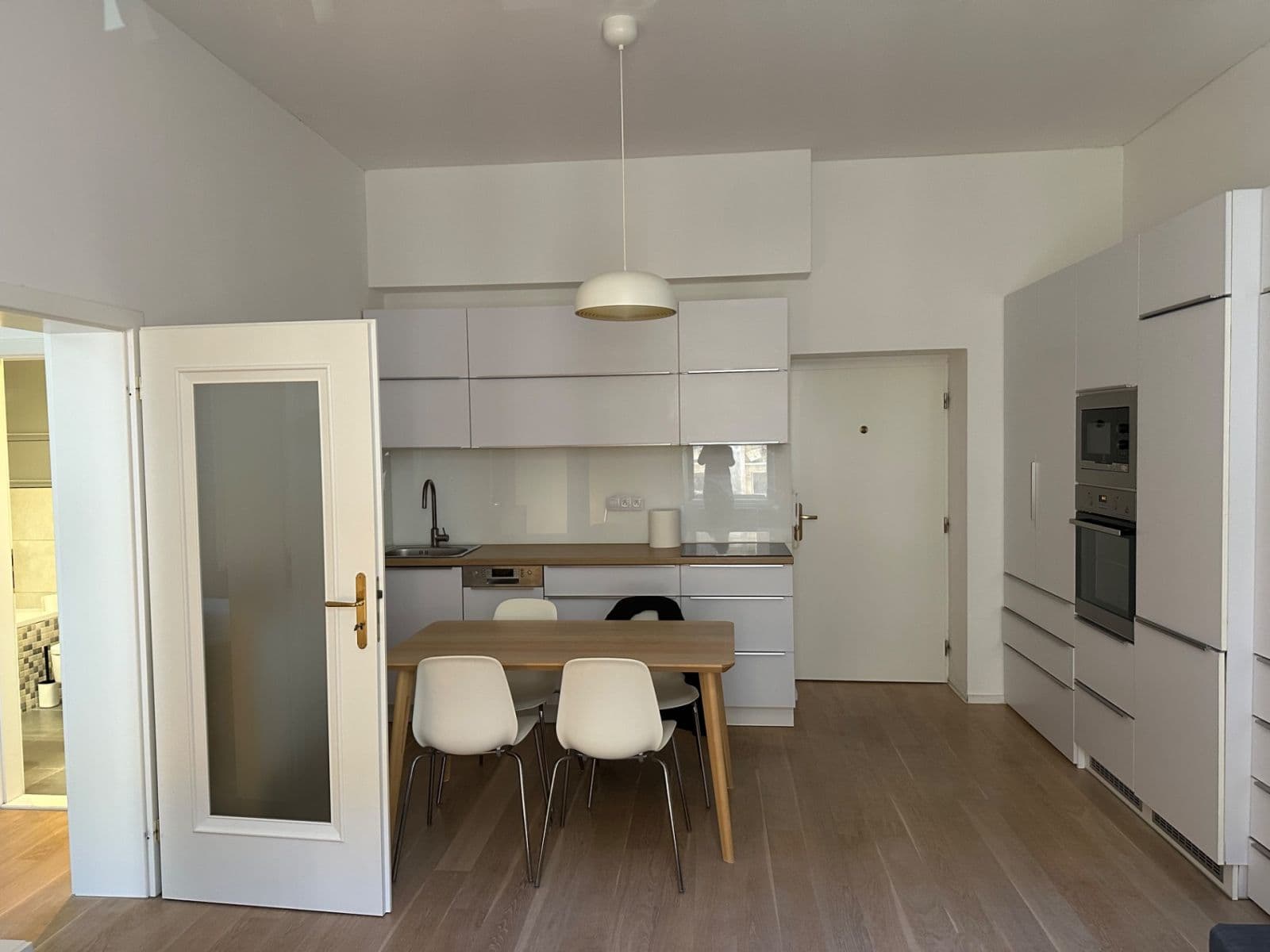 Pronájem bytu 2+kk 40 m², U Studánky, Praha, Praha Pronájem bytu 2+kk 40 m², U Studánky, Praha, Praha