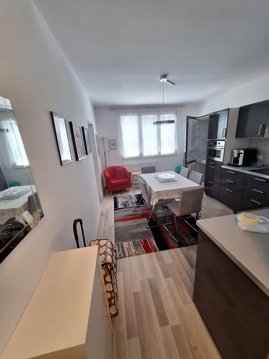 Prodej bytu 1+1 46 m², Zárubova, Praha, Praha Prodej bytu 1+1 46 m², Zárubova, Praha, Praha