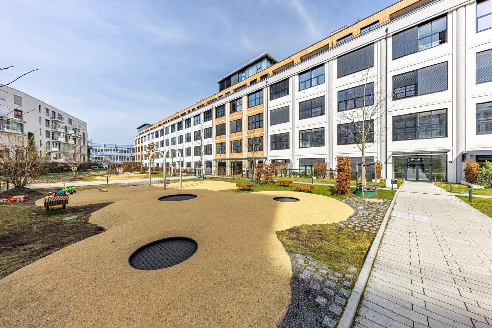 Prodej bytu 2+kk 101 m², Naskové, Praha, Praha Prodej bytu 2+kk 101 m², Naskové, Praha, Praha