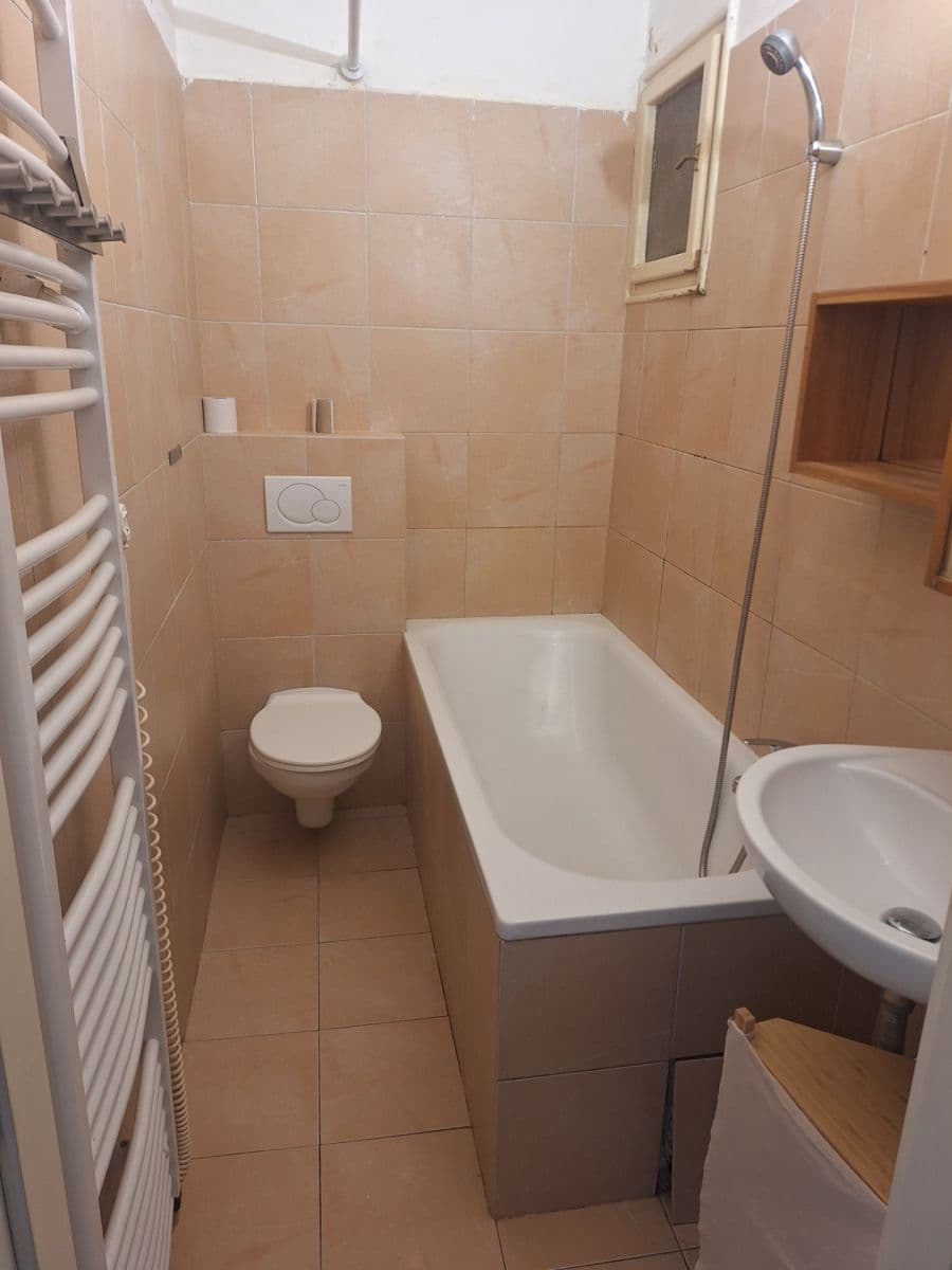 Pronájem bytu 2+kk 45 m², Šrobárova, Praha, Praha Pronájem bytu 2+kk 45 m², Šrobárova, Praha, Praha
