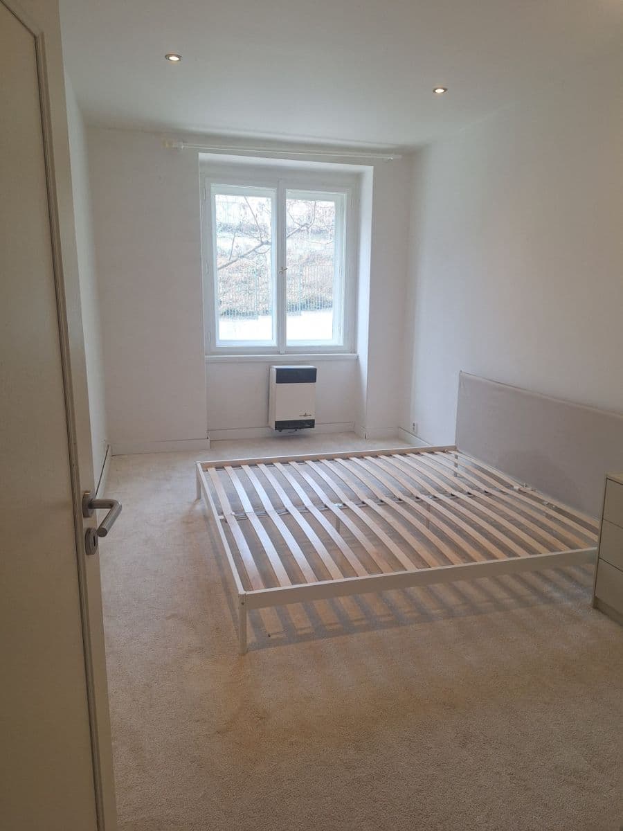 Pronájem bytu 2+kk 45 m², Šrobárova, Praha, Praha Pronájem bytu 2+kk 45 m², Šrobárova, Praha, Praha