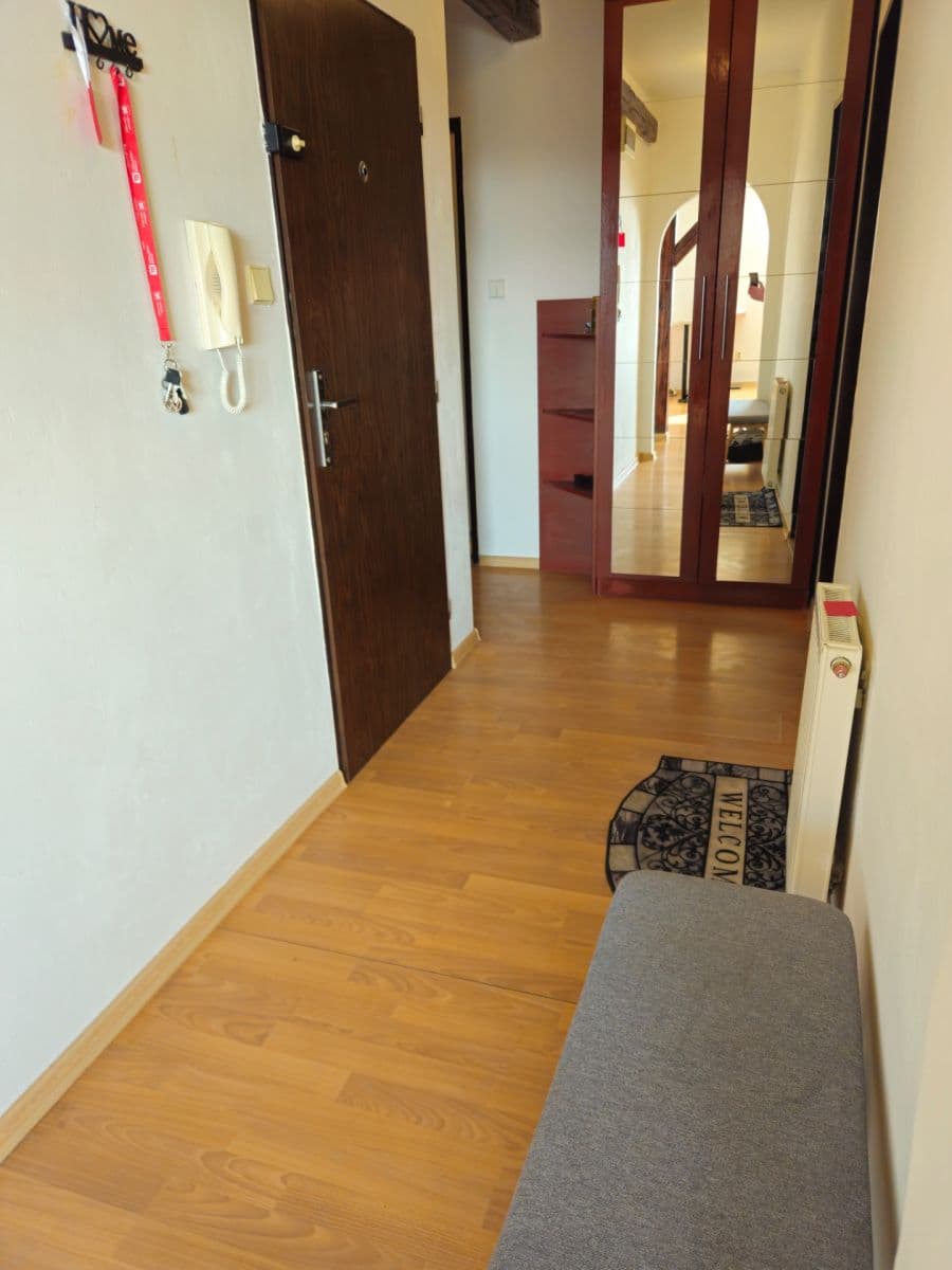 Pronájem bytu 2+kk 78 m², Komárovská, Brno, Jihomoravský kraj Pronájem bytu 2+kk 78 m², Komárovská, Brno, Jihomoravský kraj