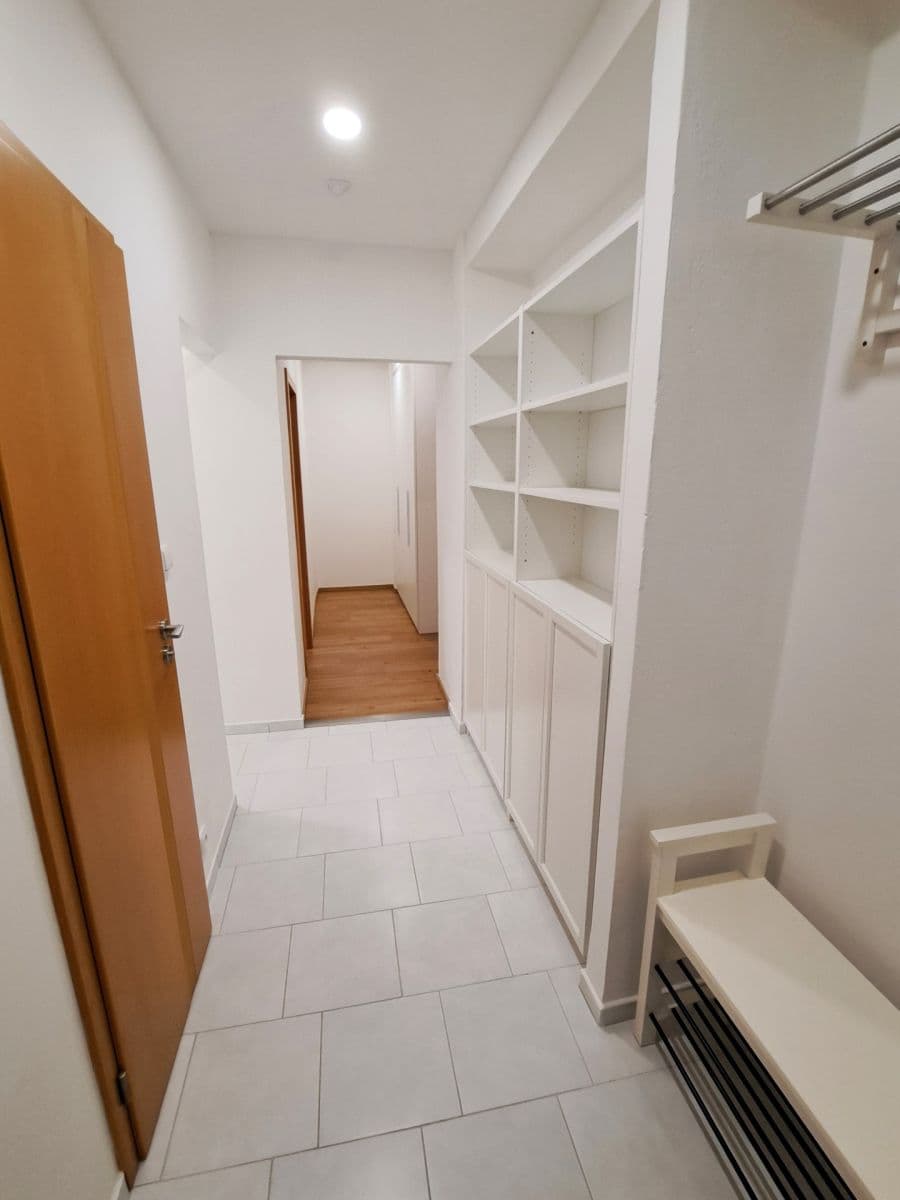 Prodej bytu 2+1 52 m², třída SNP, Hradec Králové, Královéhradecký kraj Prodej bytu 2+1 52 m², třída SNP, Hradec Králové, Královéhradecký kraj