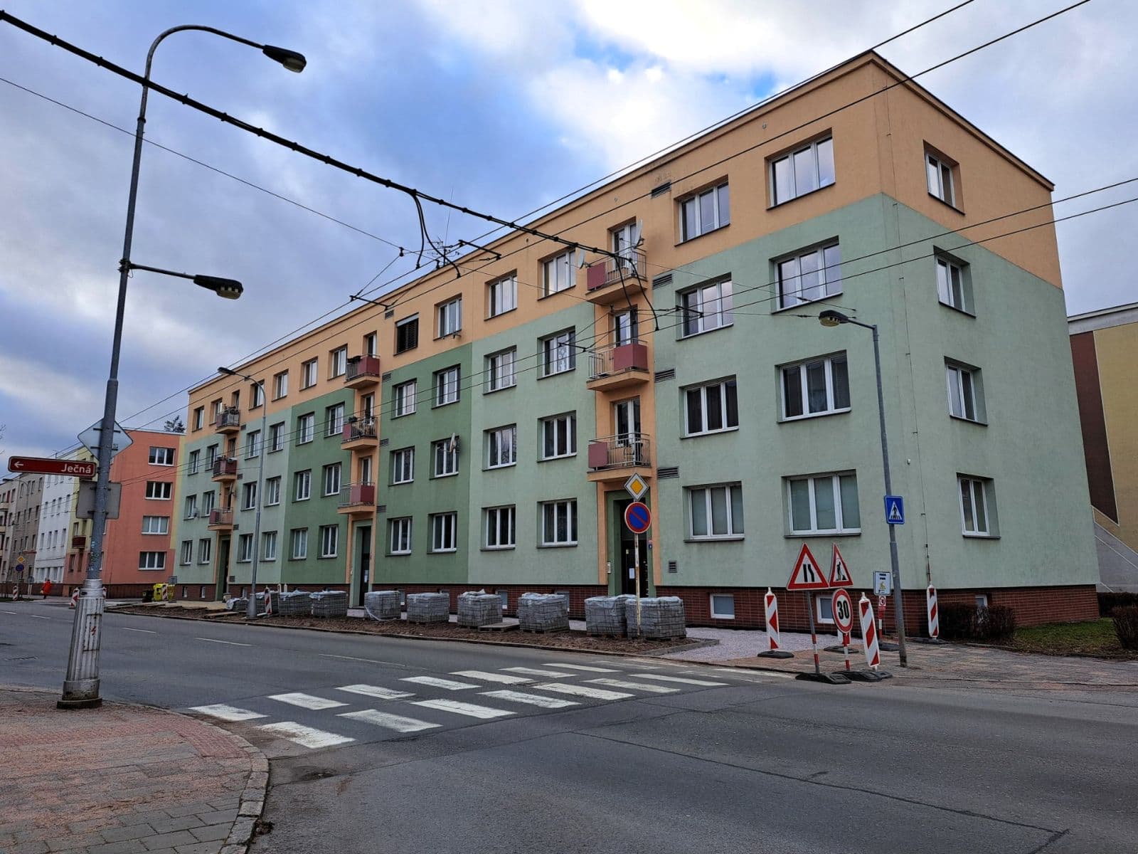 Prodej bytu 2+1 52 m², třída SNP, Hradec Králové, Královéhradecký kraj Prodej bytu 2+1 52 m², třída SNP, Hradec Králové, Královéhradecký kraj