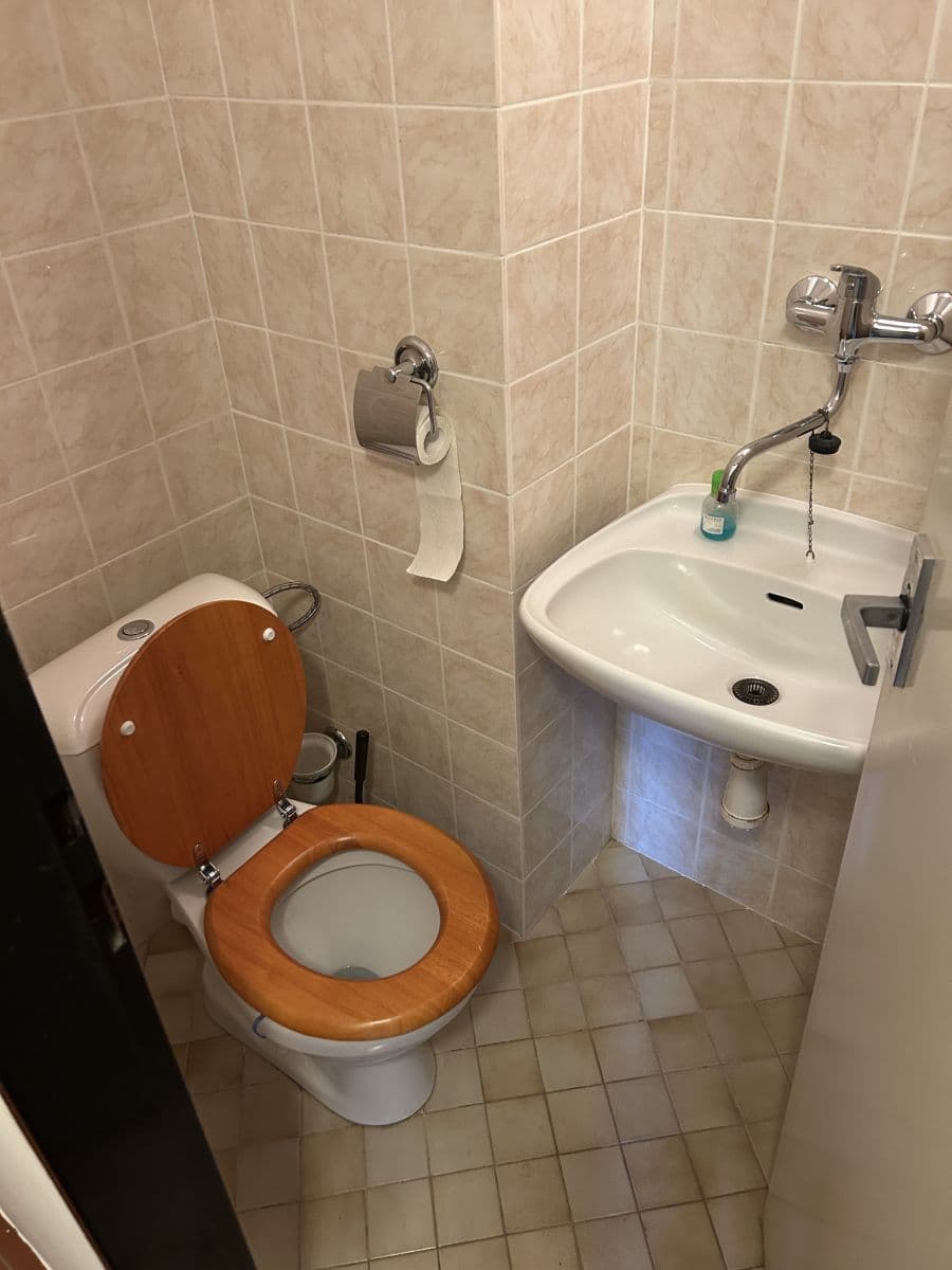 Pronájem bytu, Na Okraji, Praha, Praha Pronájem bytu, Na Okraji, Praha, Praha