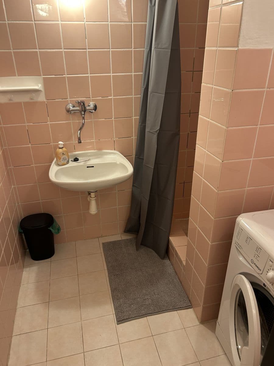 Pronájem bytu, Na Okraji, Praha, Praha Pronájem bytu, Na Okraji, Praha, Praha